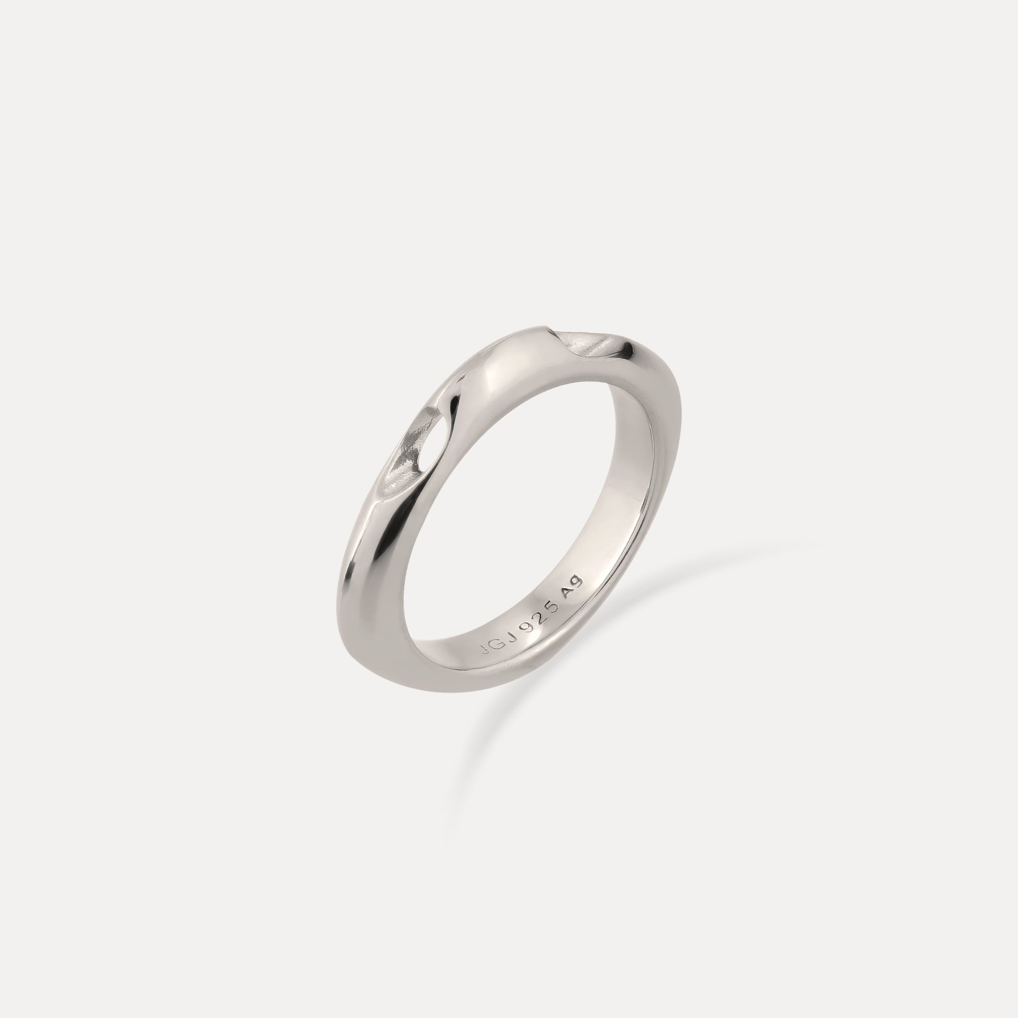 Stilnest Contour Ring Anhänger Gold Vermeil skulptural