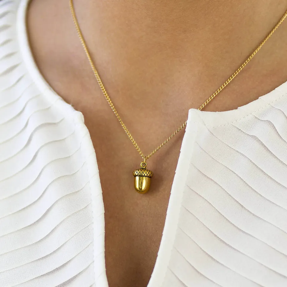 Joy by Corrine Smith Eichel Halskette Antik Gold Silber