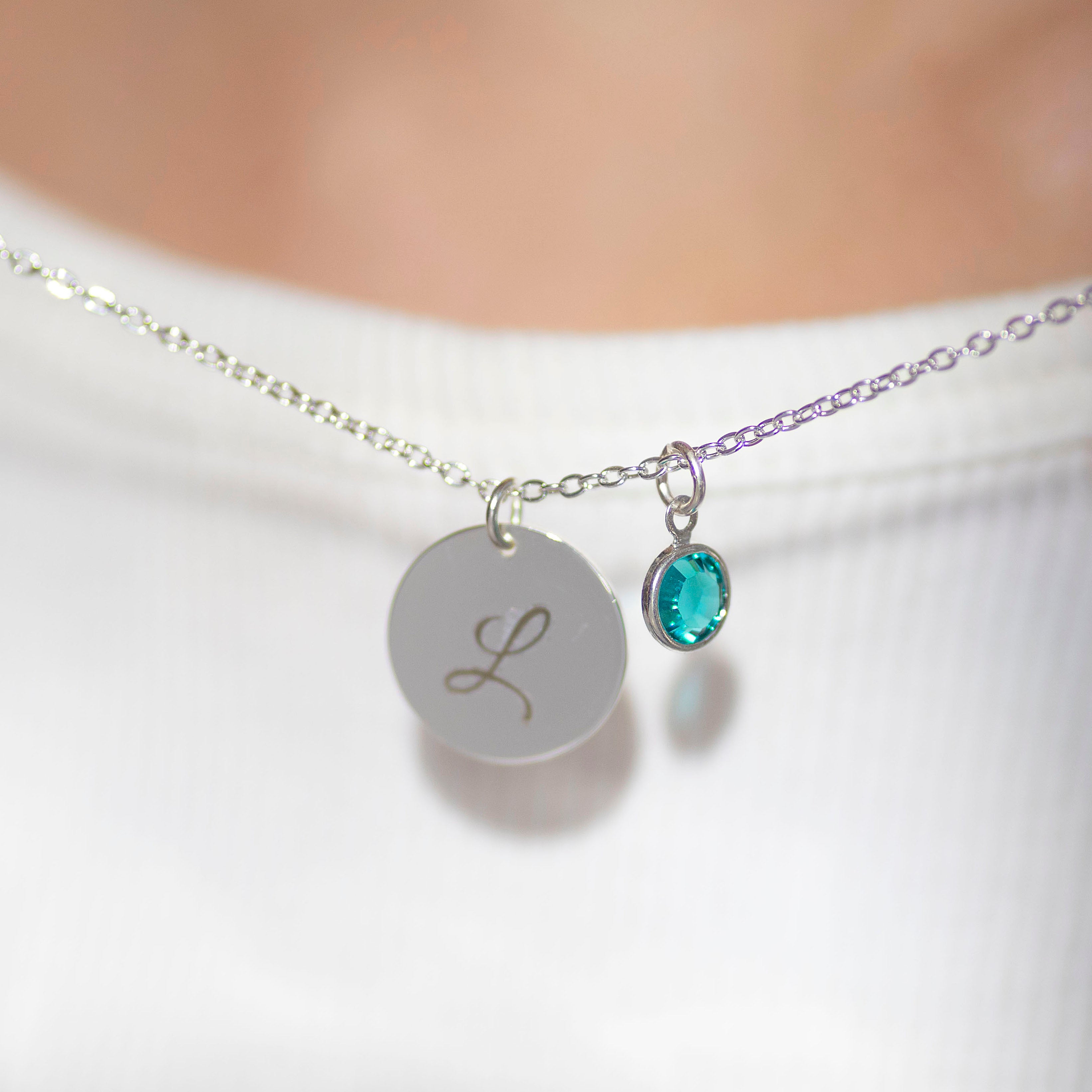 Joy by Corrine Smith Silver Script Initial Halskette Silber Edelstein