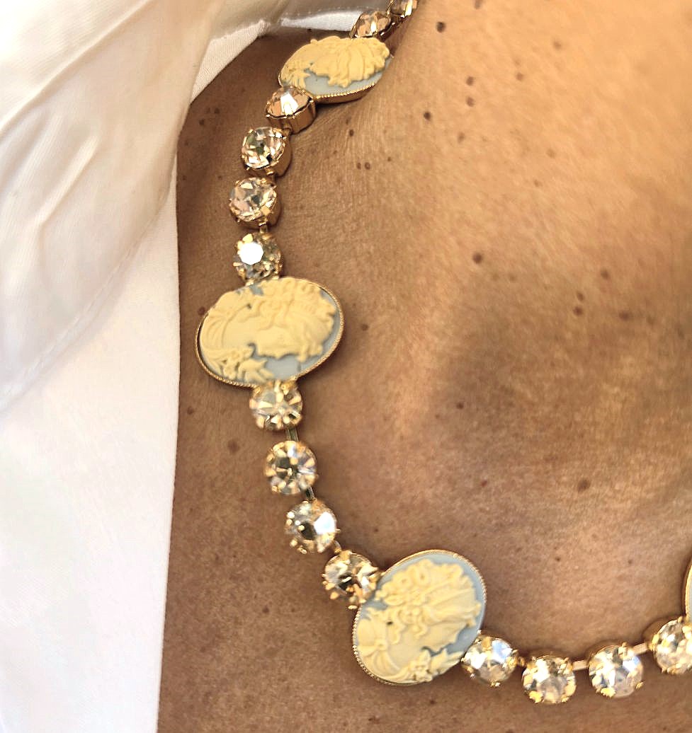 Alevá Bijoux Sissi Halskette vergoldet blaue Cammeen