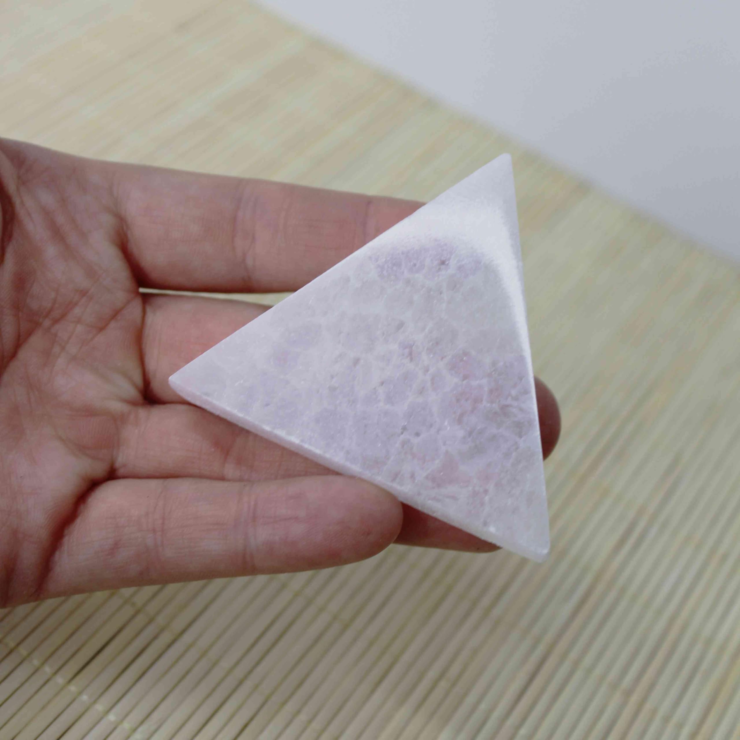 NKlaus Healing Crystals Selenit Dreieck 7x8cm Ladeplatte