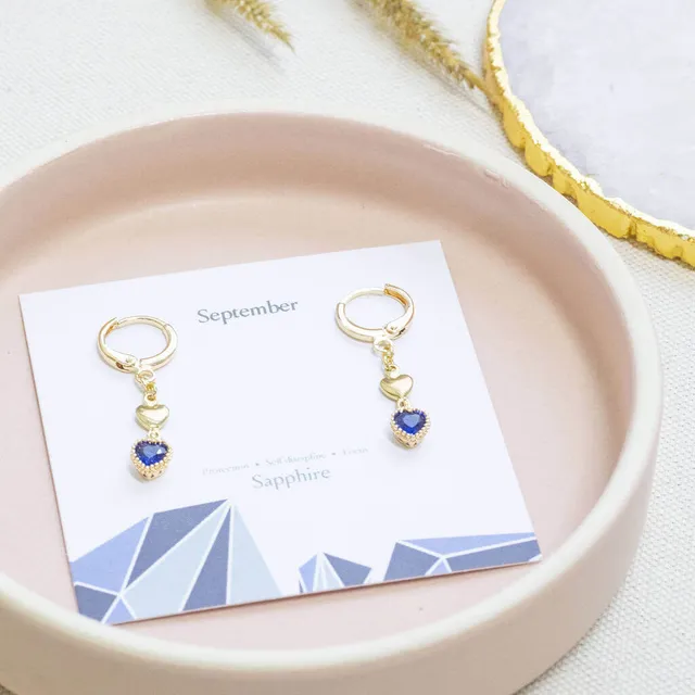 Joy by Corrine Smith Double Heart Sapphire Ohrringe Gold