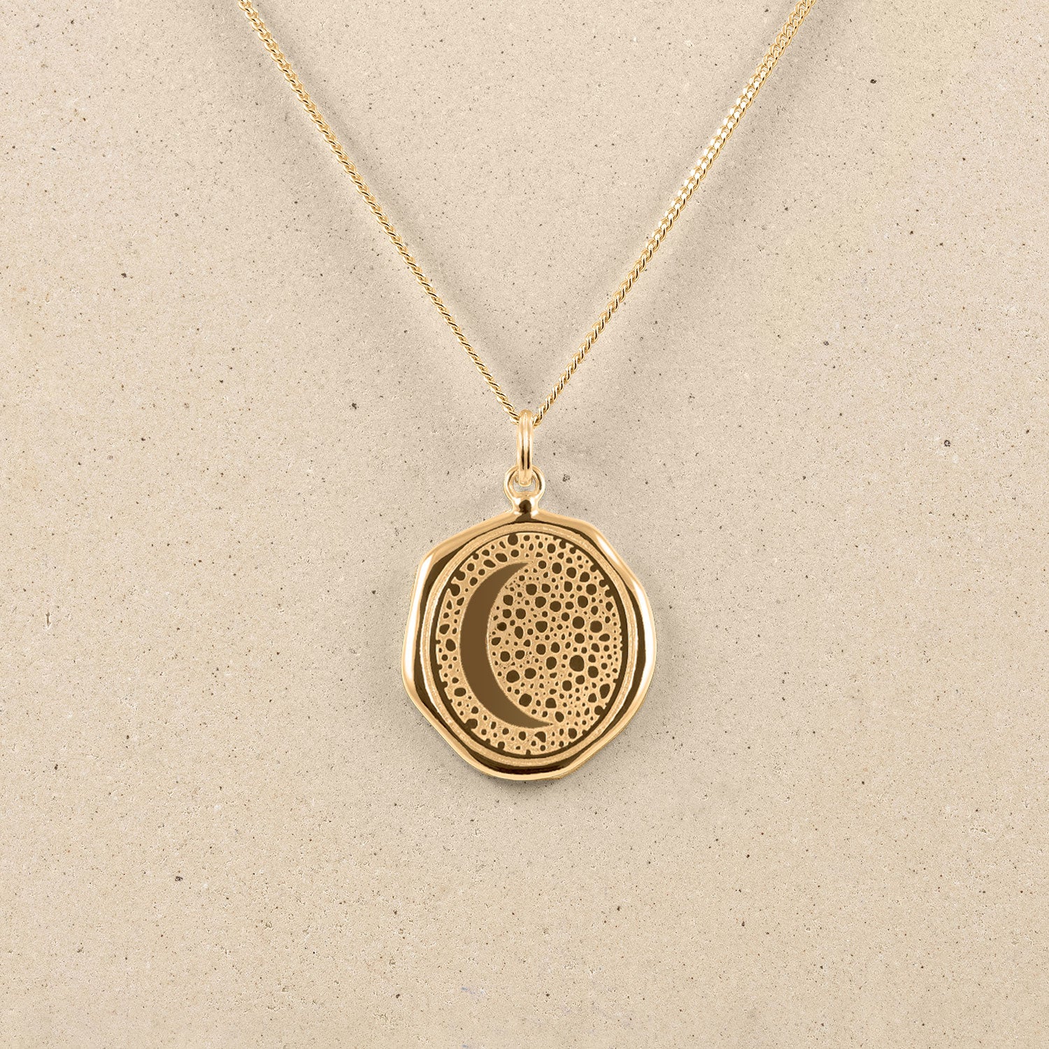 Stilnest Moon Large Seal Kette Gold 45cm