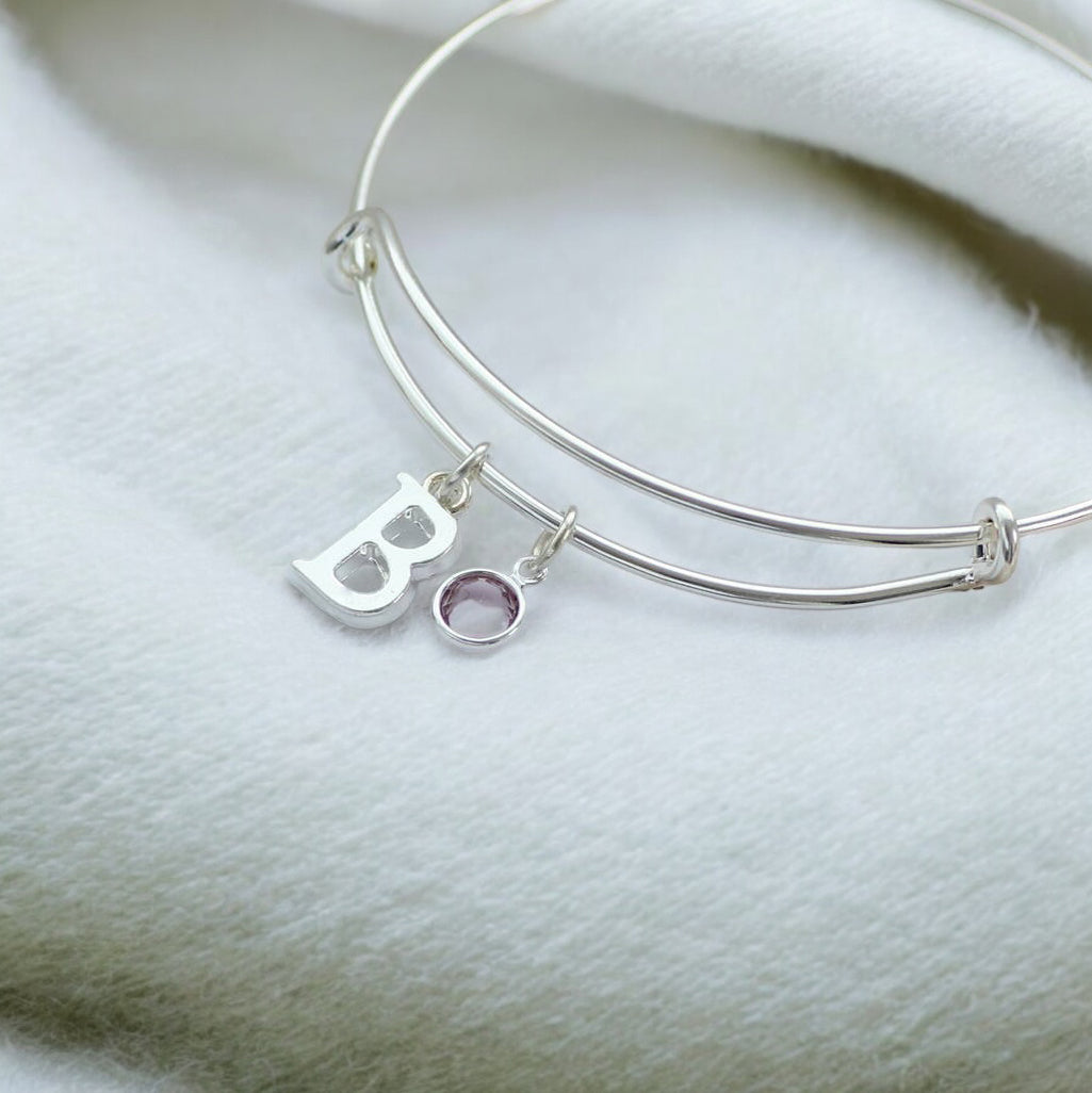 Joy by Corrine Smith Initial Bangle Silber mit Geburtsstein