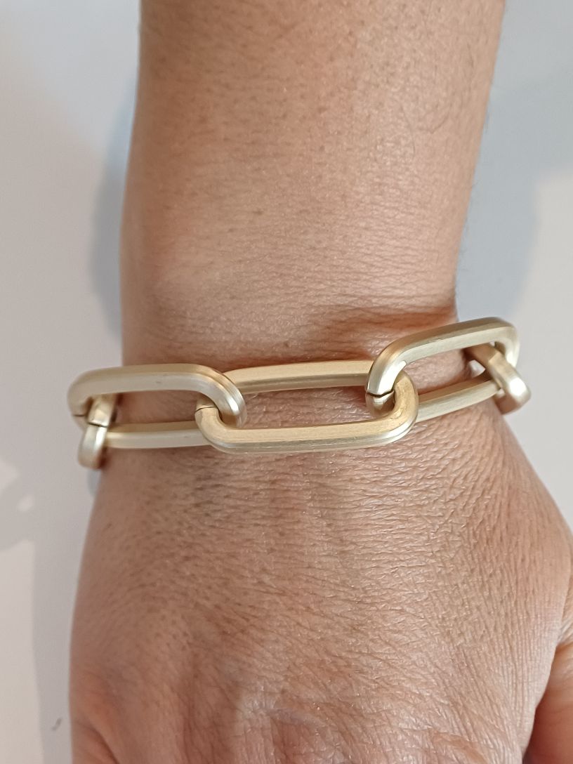 Alevá Bijoux Vulcano Armband Matt 15-19 cm