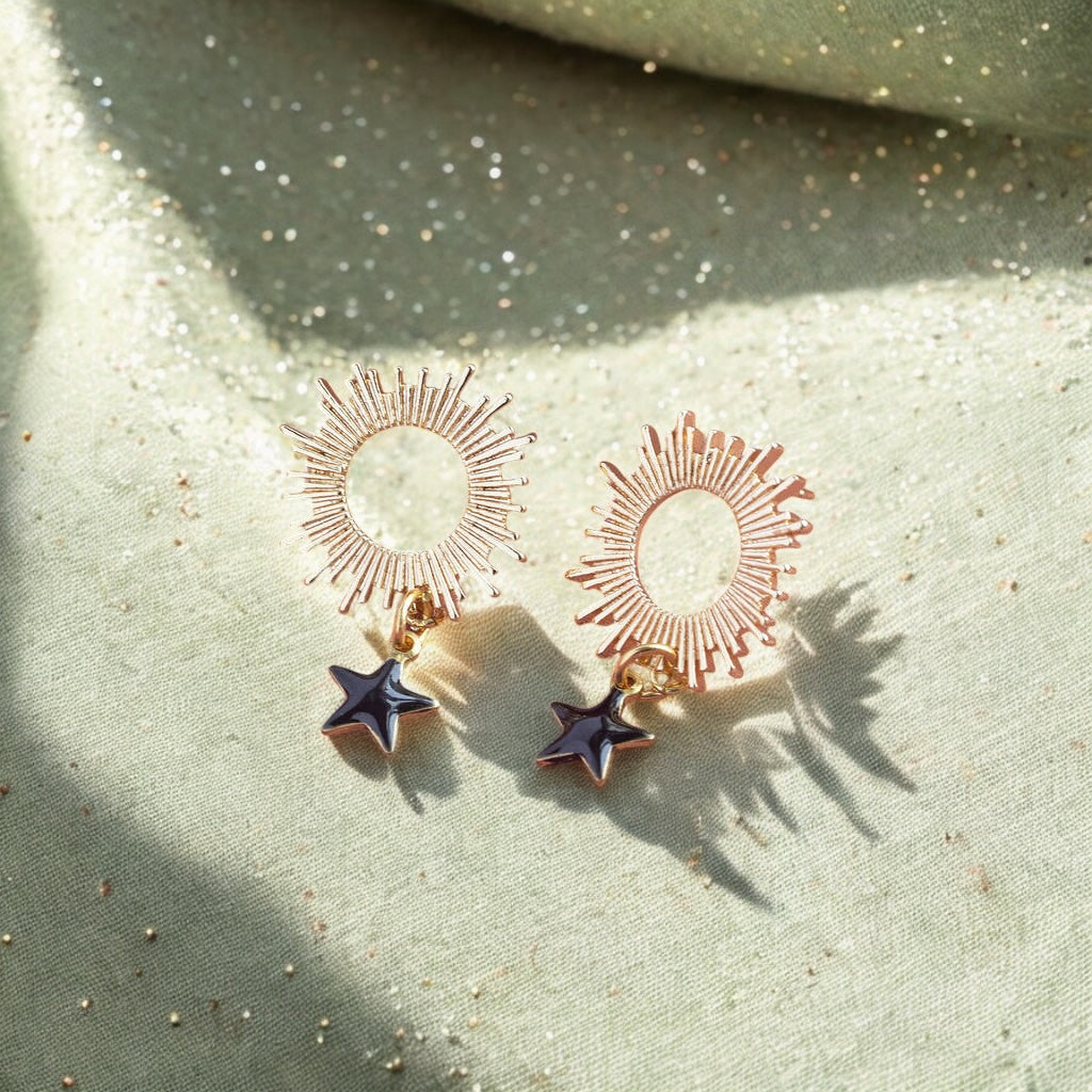 Joy by Corrine Smith Sun Ohrringe Gold Stern Schwarz Emaille