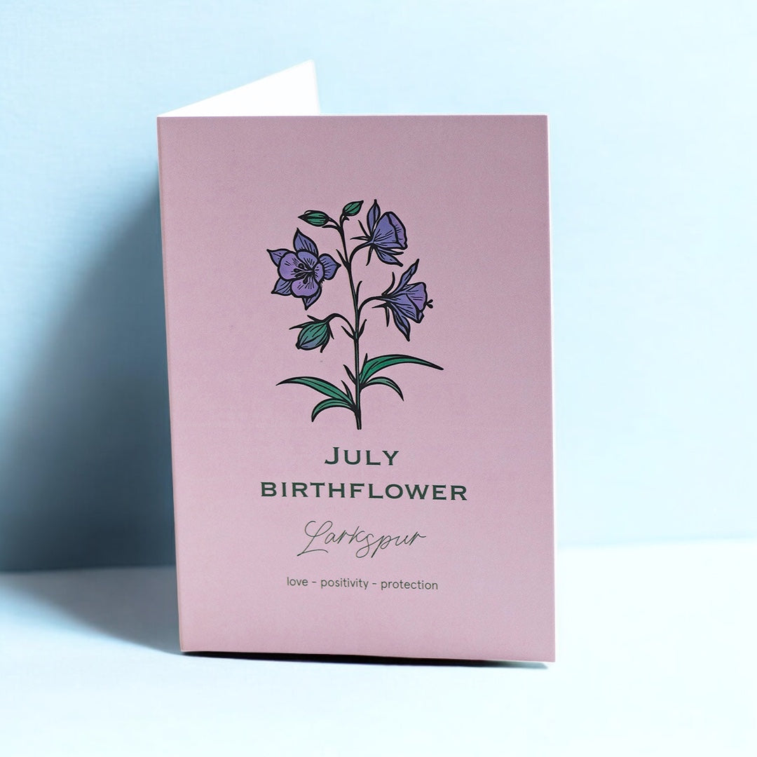 Joy by Corrine Smith July Larkspur Karte A6 Geburtsblume
