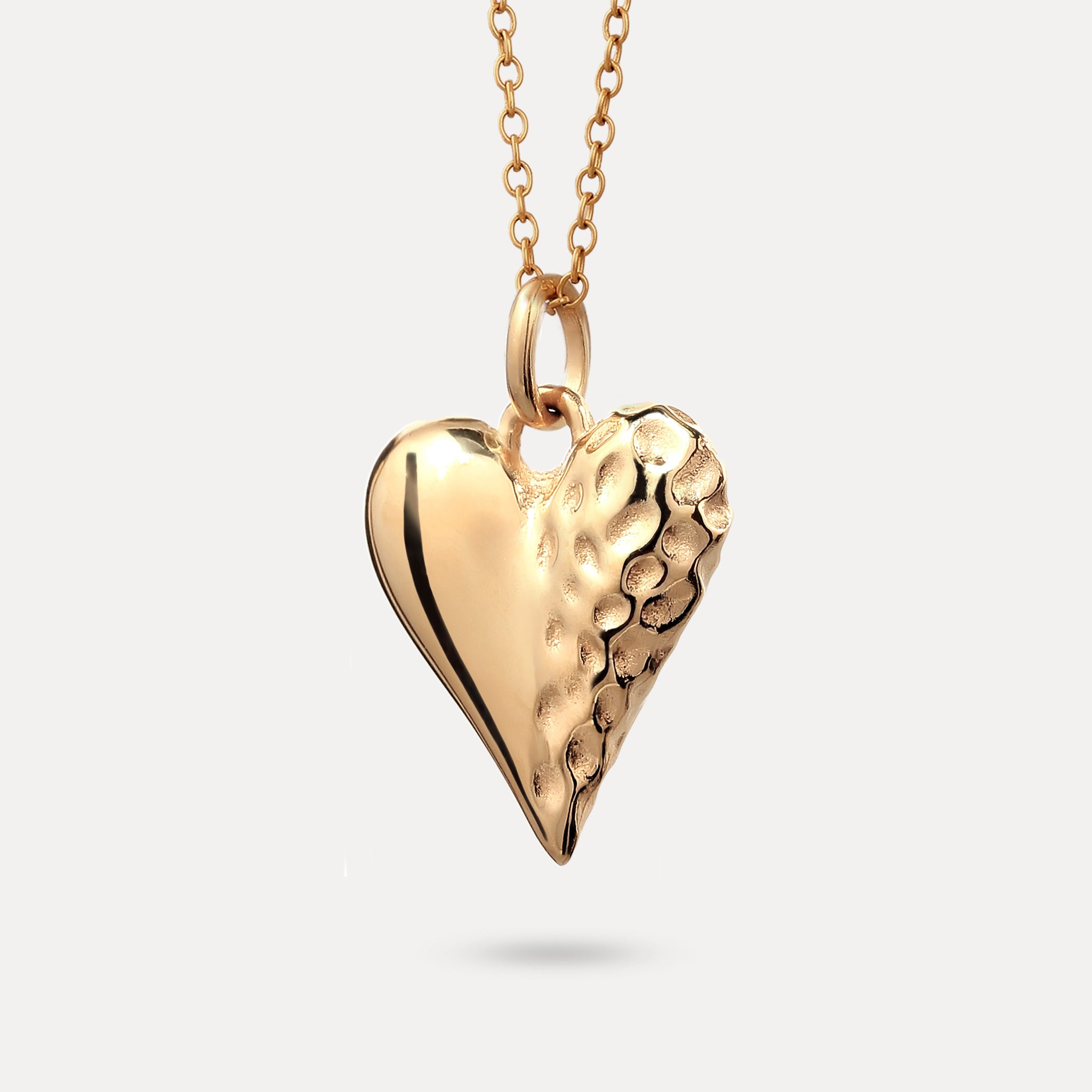 Stilnest Resilient Heart Charm Anhänger 24k Gold Vermeil Herz
