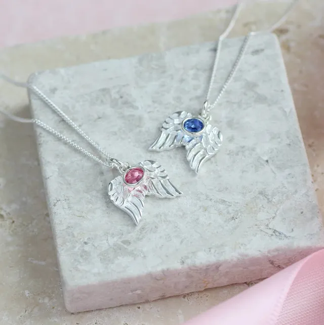 Joy by Corrine Smith Angel Wings Kette Sterlingsilber Geburtsstein