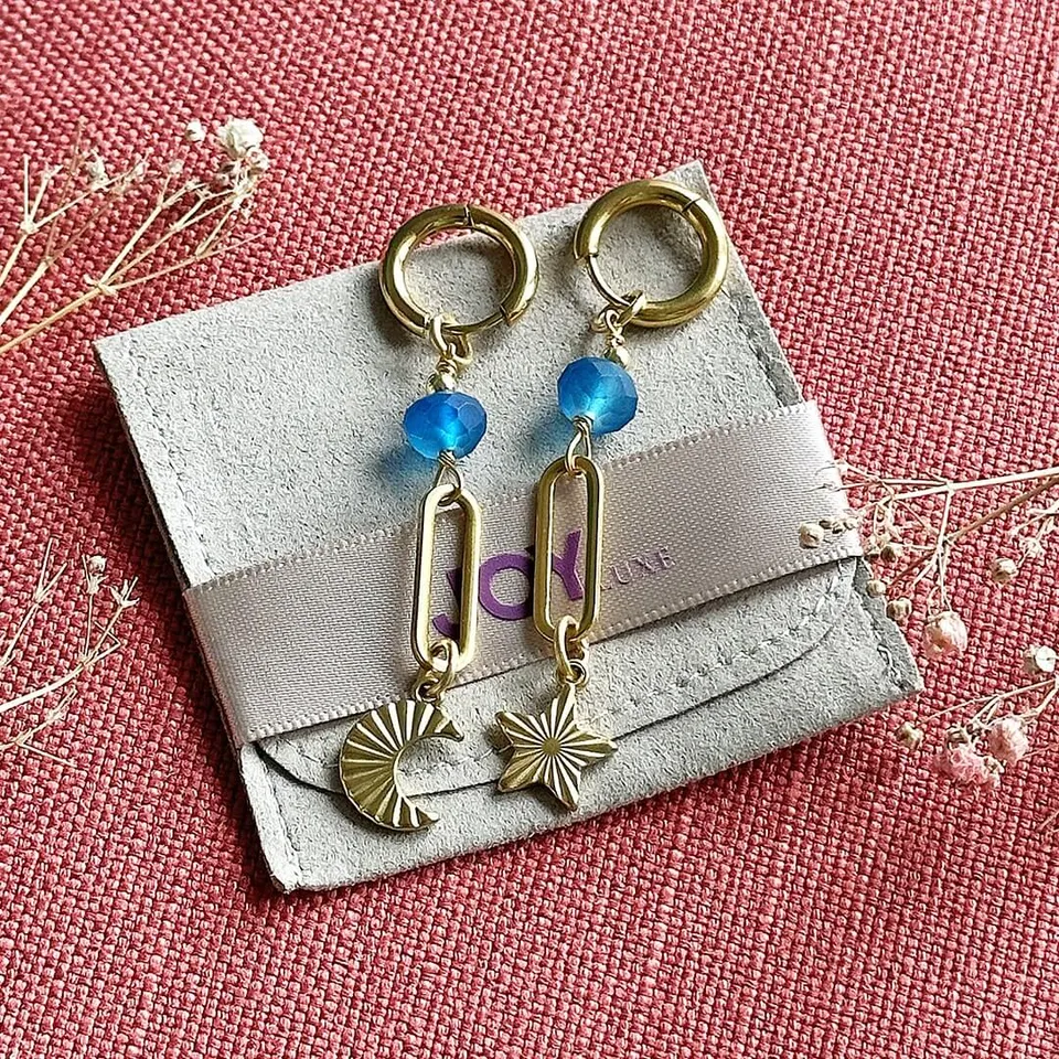 Joy by Corrine Smith Frosted Blue Moon Ohrringe vergoldet