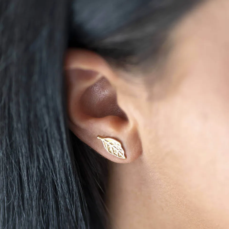 Joy Earrings Gold Leaf Ohrstecker Gold matt 1,2cm