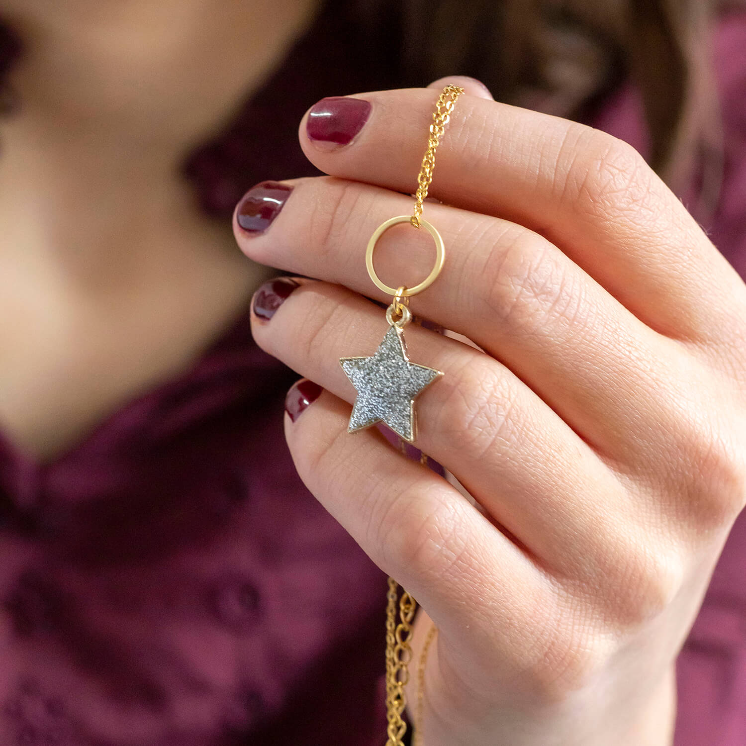 Joy by Corrine Smith Sparkle Star Circle Charm Halskette Gold
