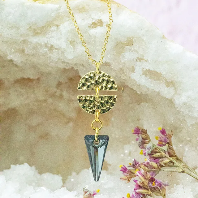 Joy by Corrine Smith Ero Black Moon Phase Halskette Gold