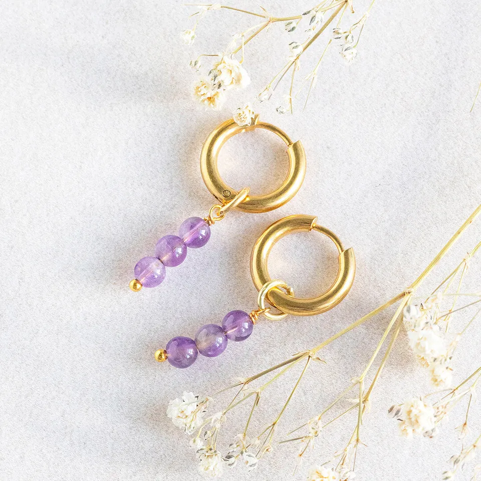 Joy by Corrine Smith Amethyst Creolen Gold Februar Geburtsstein