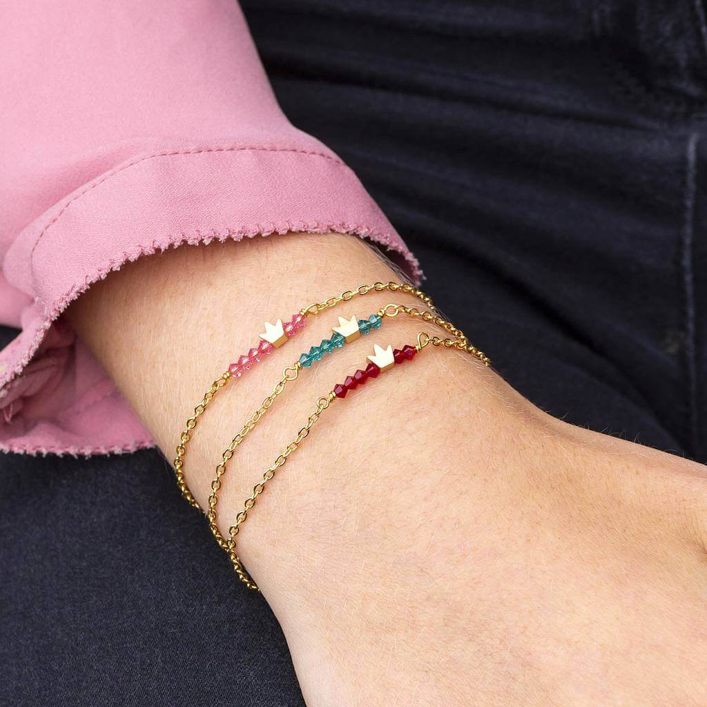 Joy by Corrine Smith Tiny Crown Geburtsstein Armband Gold