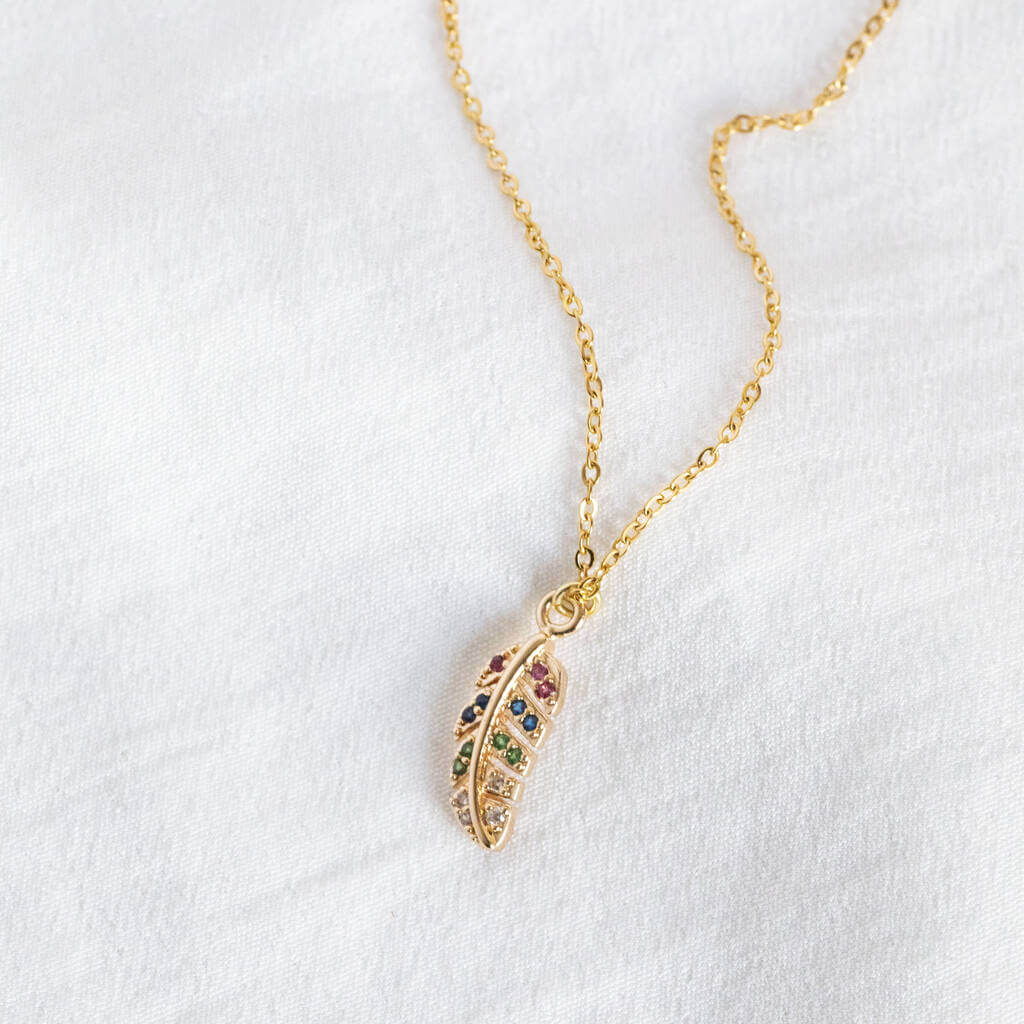 Joy by Corrine Smith Feder Halskette Gold bunt Zirkonia