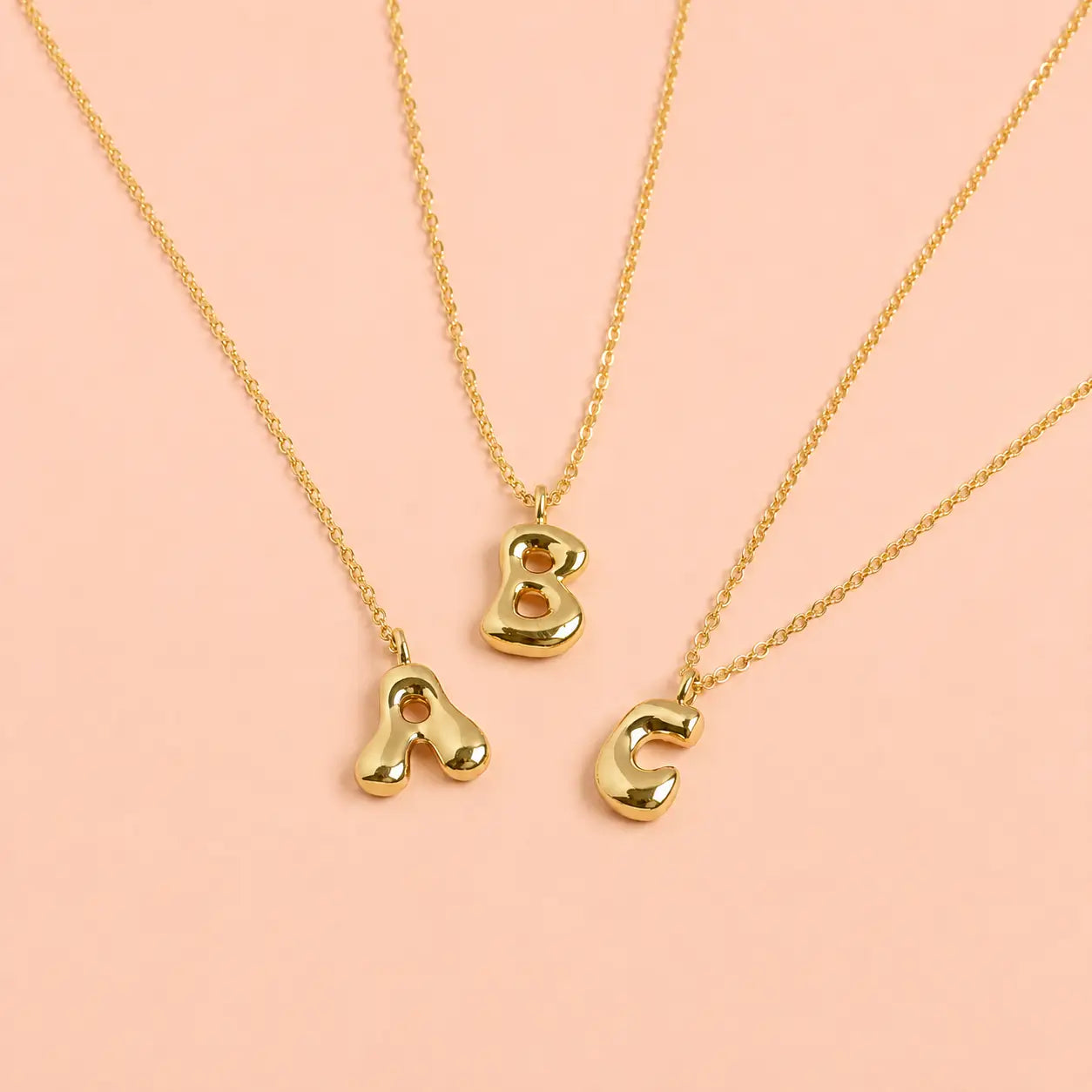 Joy Bubble Initial Halskette vergoldet mit Buchstaben-Anhänger