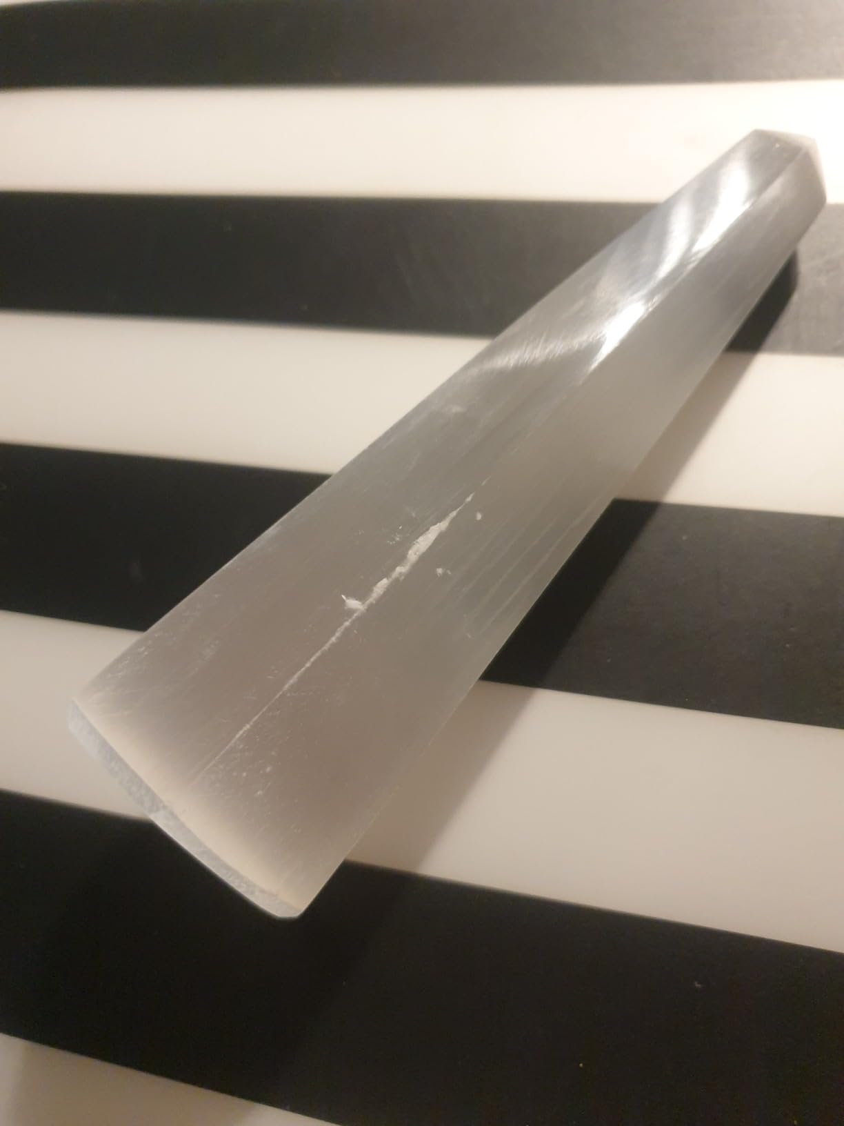 NKlaus Healing Crystals Selenit Obelisk Turm 14 cm Heilstein sechseckig