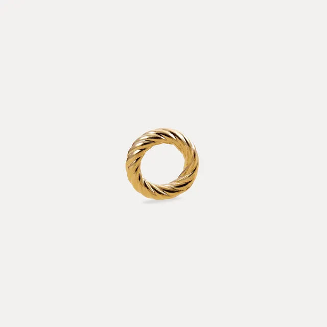 Stilnest Twisted Ring Charm Anhänger 24k Gold Vermeil für Kreolen