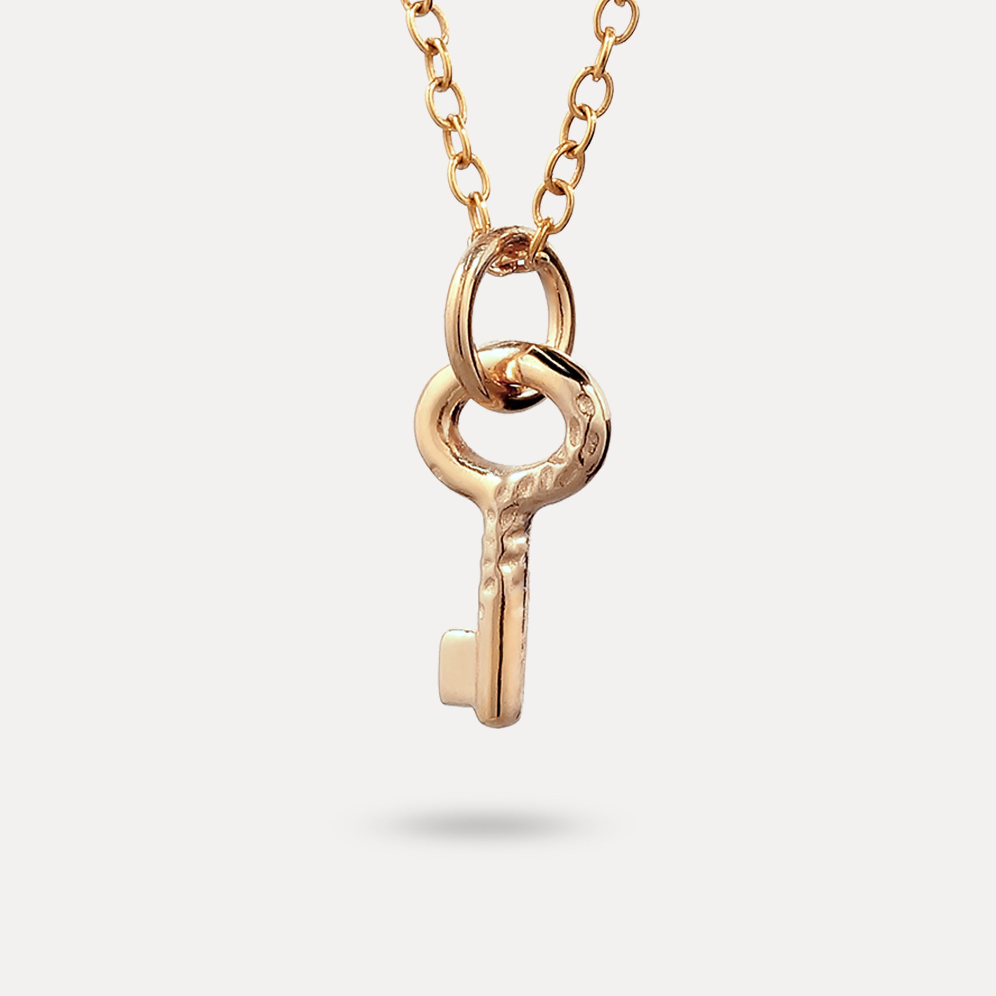 Stilnest Tiny Key Anhänger 585 Gold Schlüssel Massivgold