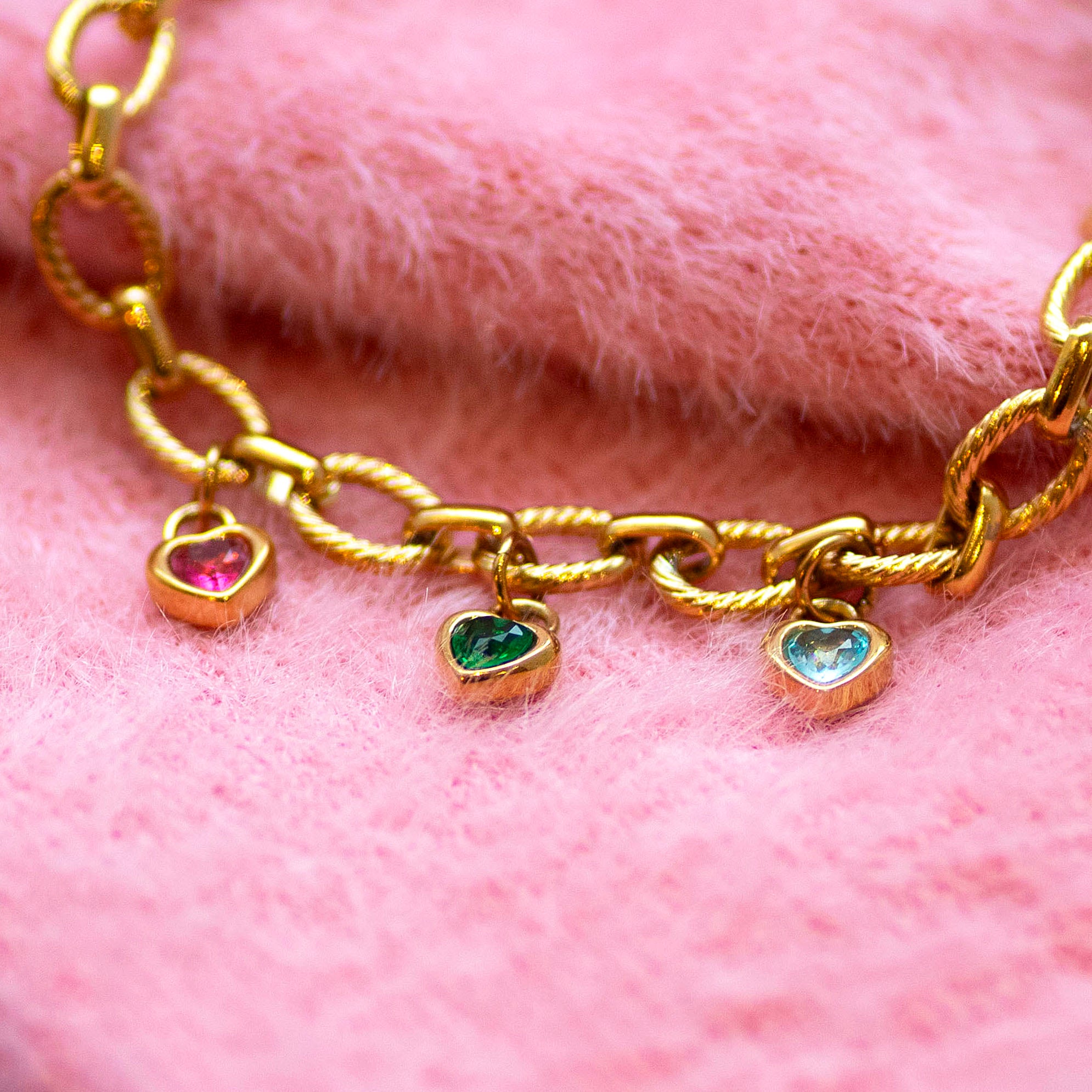 Joy by Corrine Smith Chunky Family Birthstone Armband Gold Herz