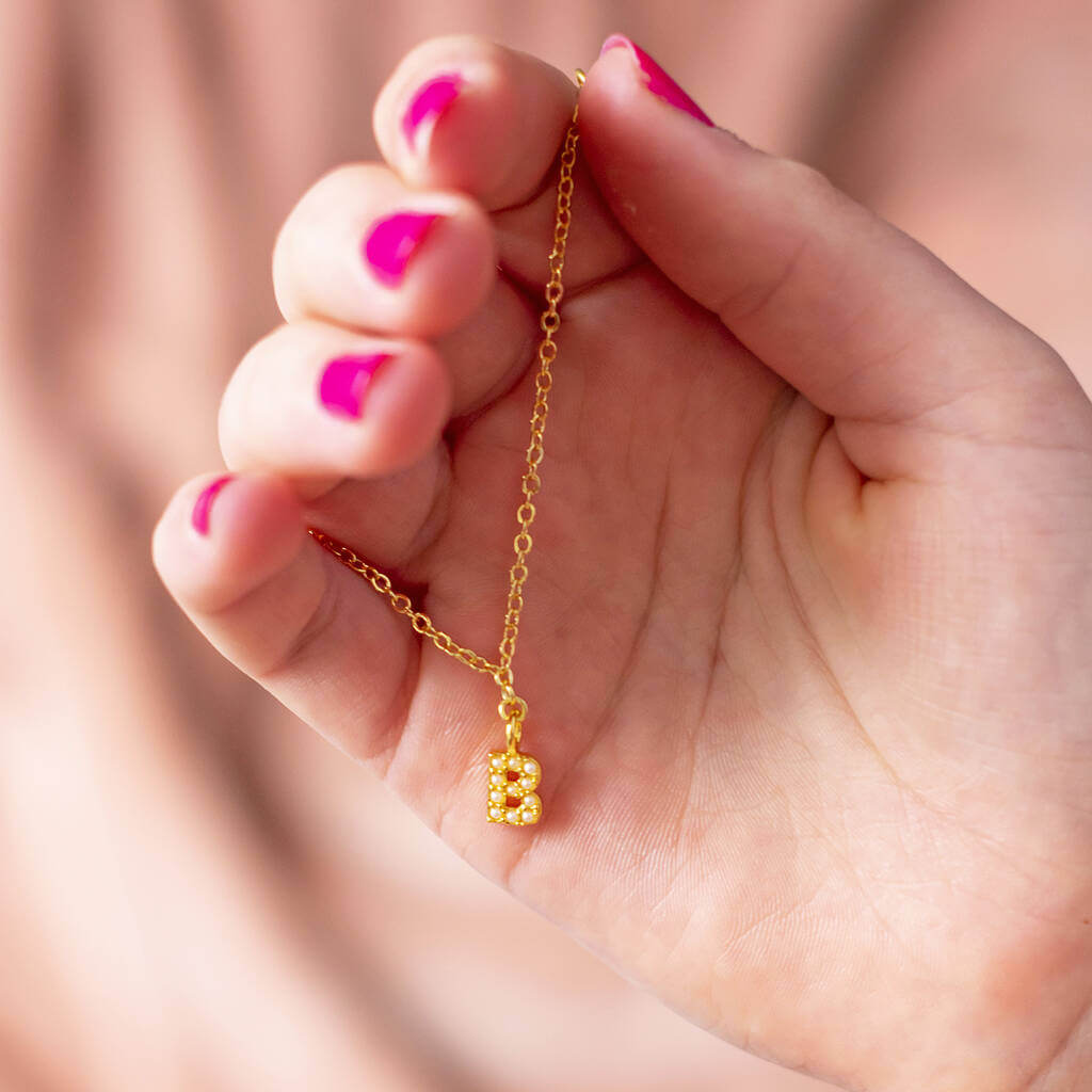 Joy by Corrine Smith Dainty Pearl Initial Armband Perle