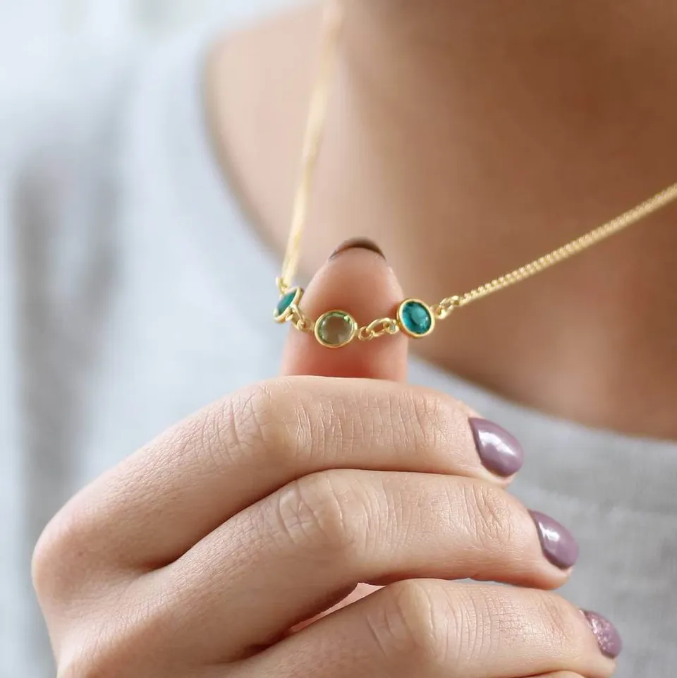 Joy by Corrine Smith Family Geburtsstein Halskette Gold Link