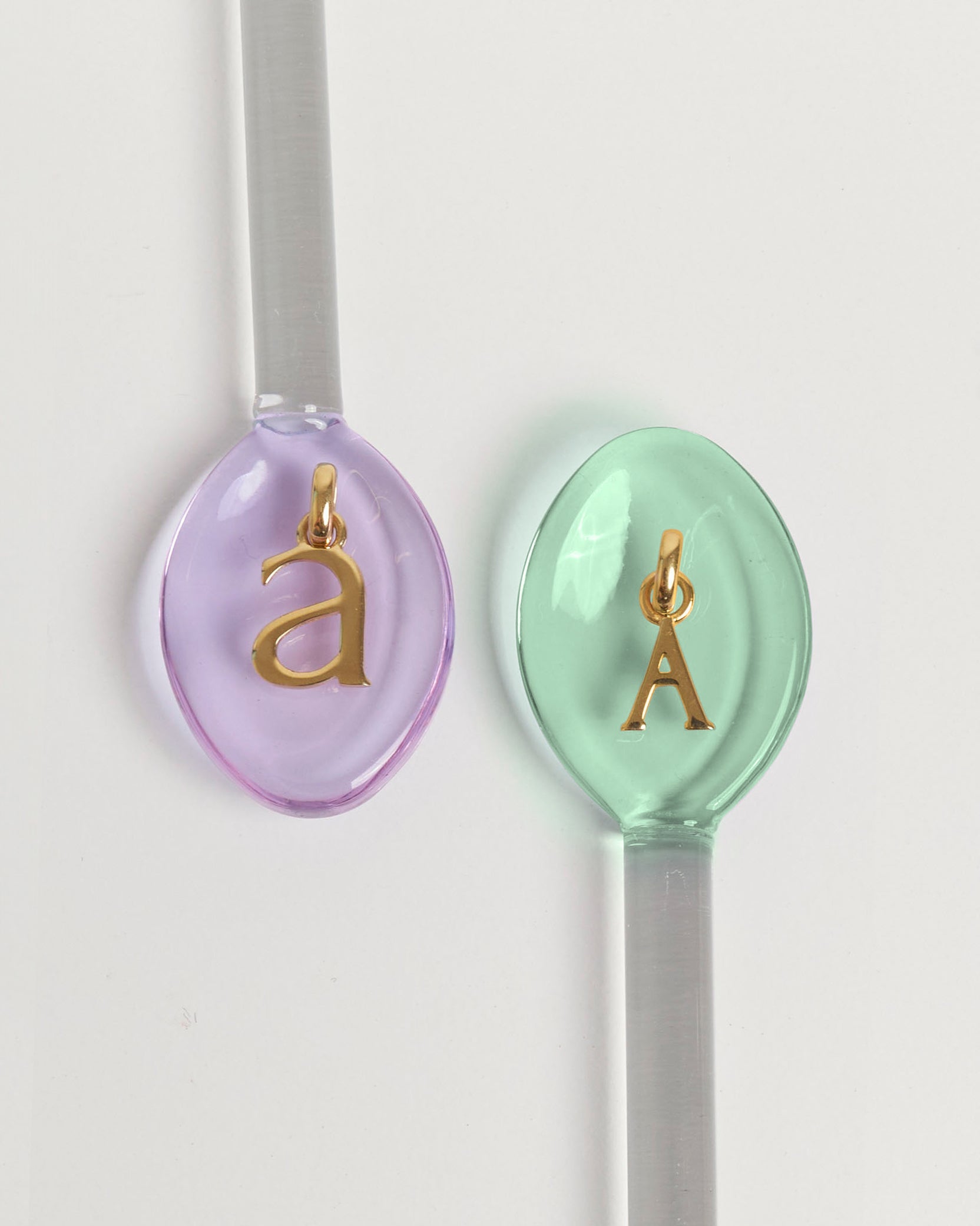 Stilnest Mini Initial Anhänger Gold Buchstabe A