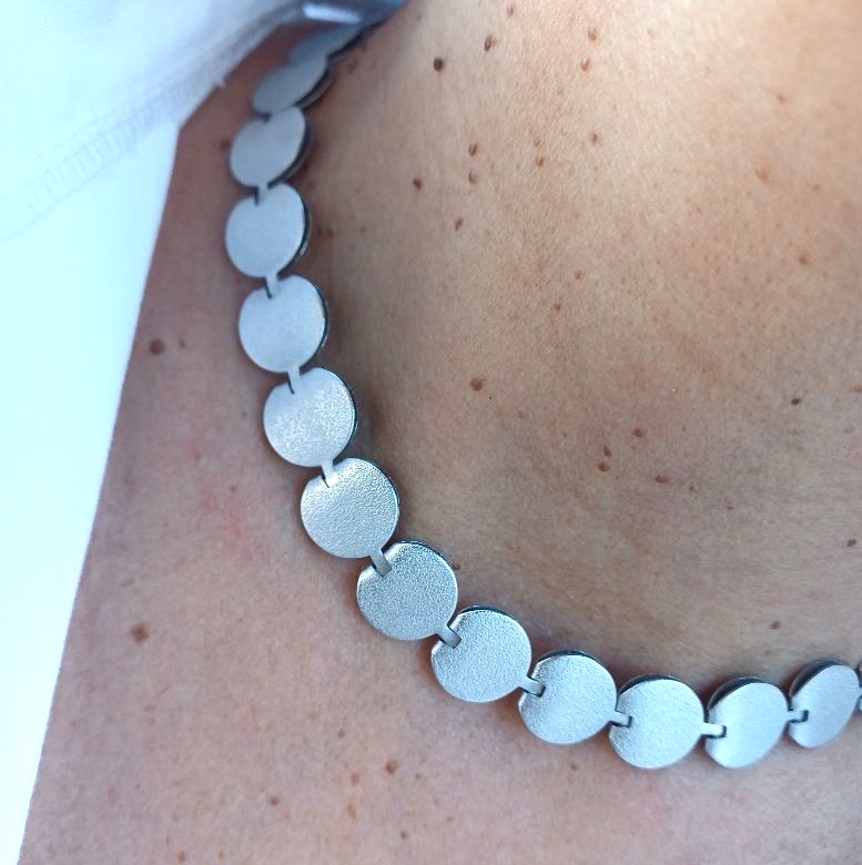 Alevá Bijoux Collane Chips Halskette Silber satiniert 37 cm