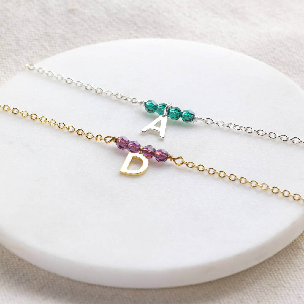 Joy by Corrine Smith Birthstone Armband Gold mit Initiale