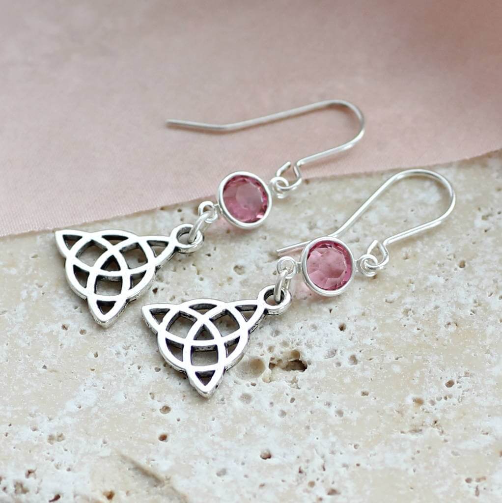 Joy by Corrine Smith Celtic Knot Geburtsstein Ohrringe Silber