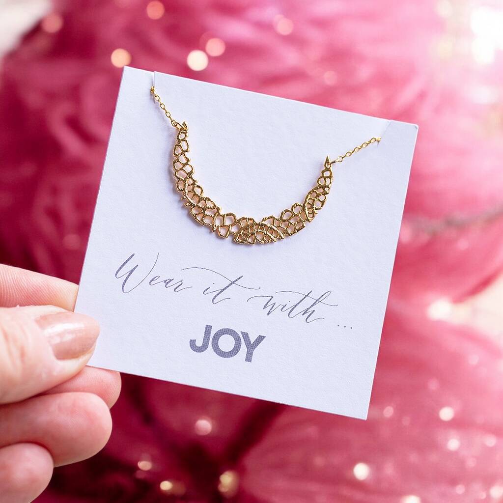 Joy by Corrine Smith Mond Halskette Gold Filigran 76cm
