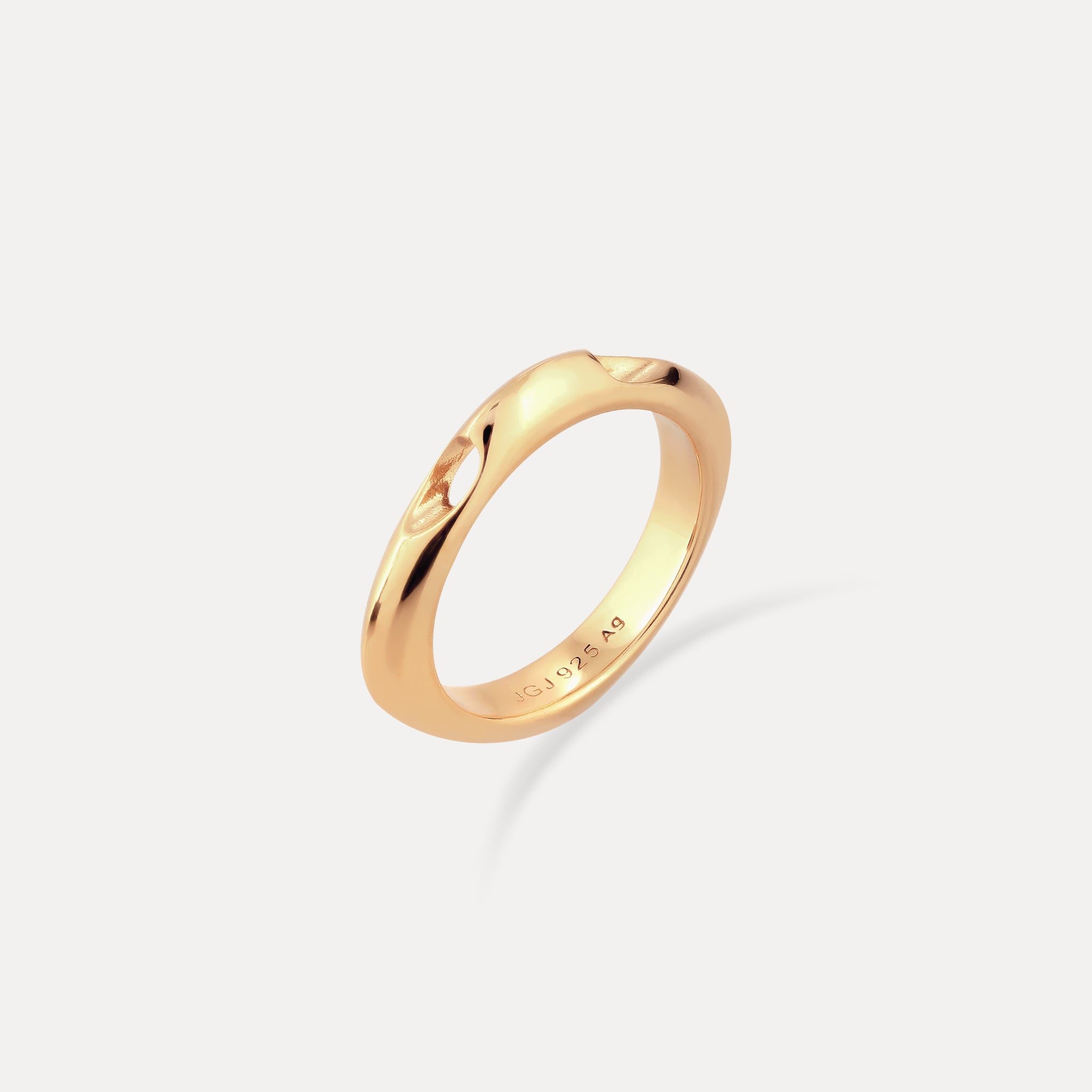 Stilnest Contour Ring Anhänger Gold Vermeil skulptural