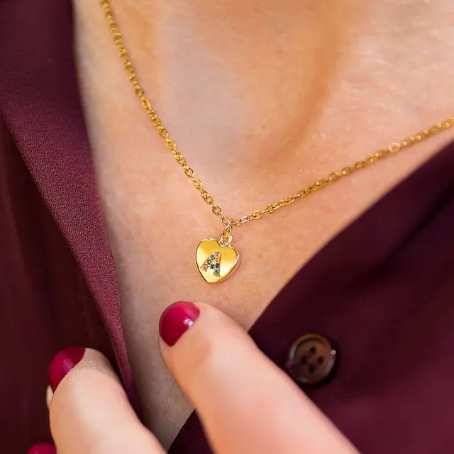 Joy by Corrine Smith Gold Herz Halskette Initial Regenbogen