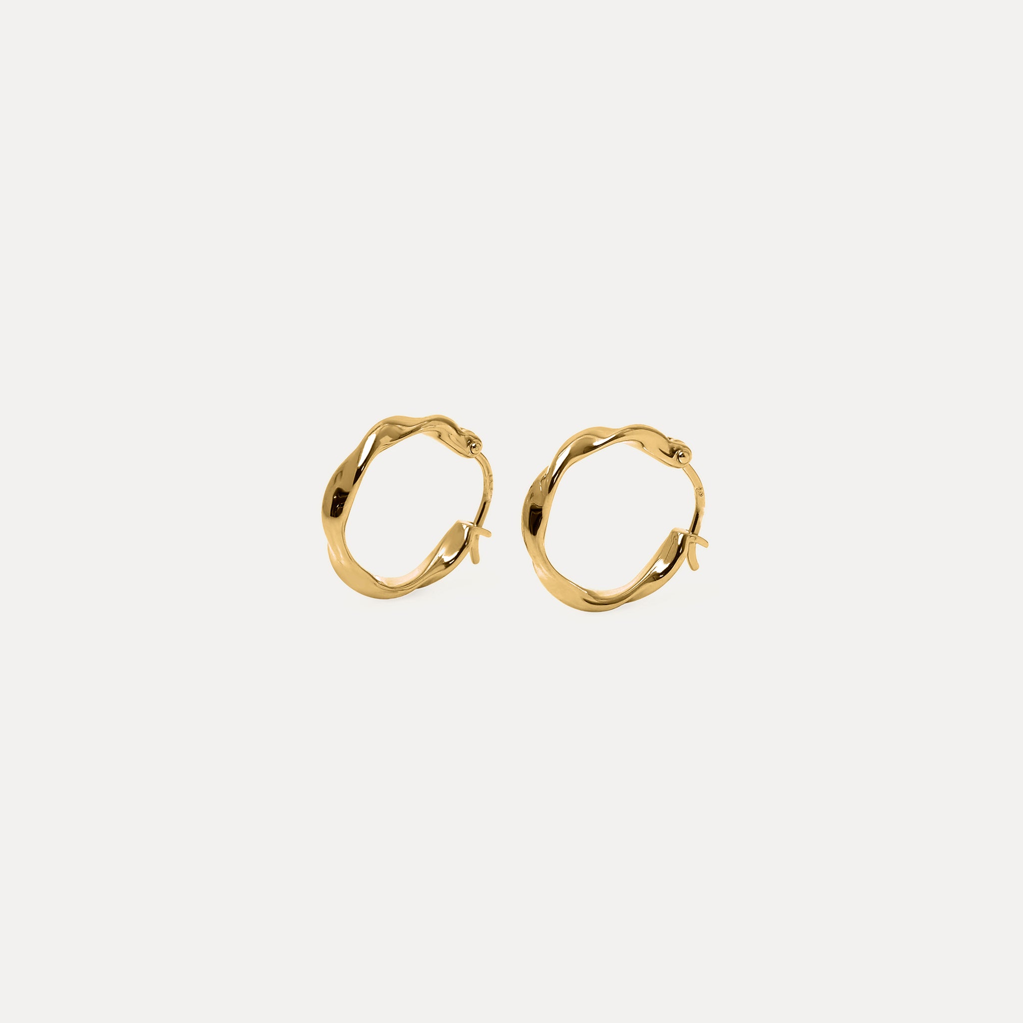 Stilnest Flux Mini Creolen Ohrringe 24k Gold Vermeil Mini Hoops