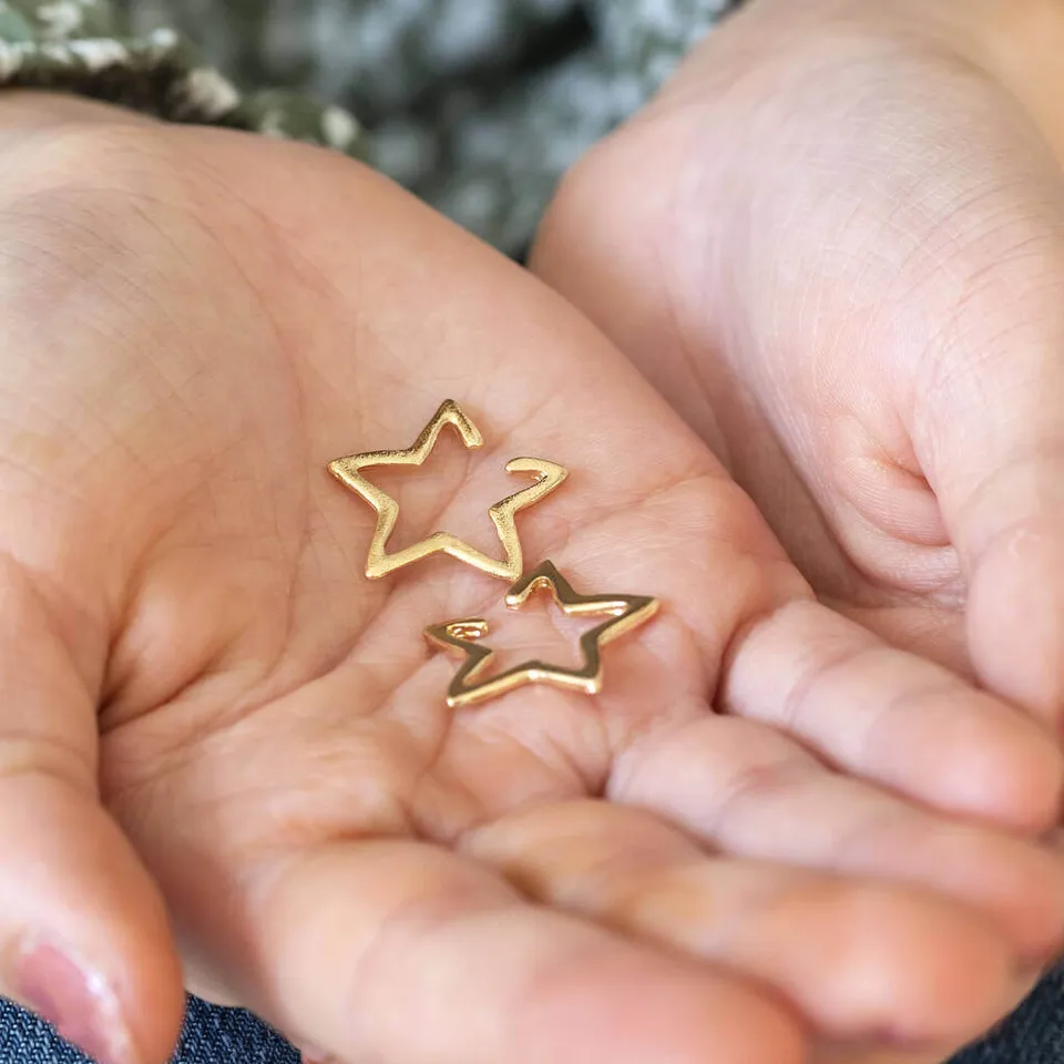 Joy by Corrine Smith Star Ear Cuffs Ohrklemmen Gold matt