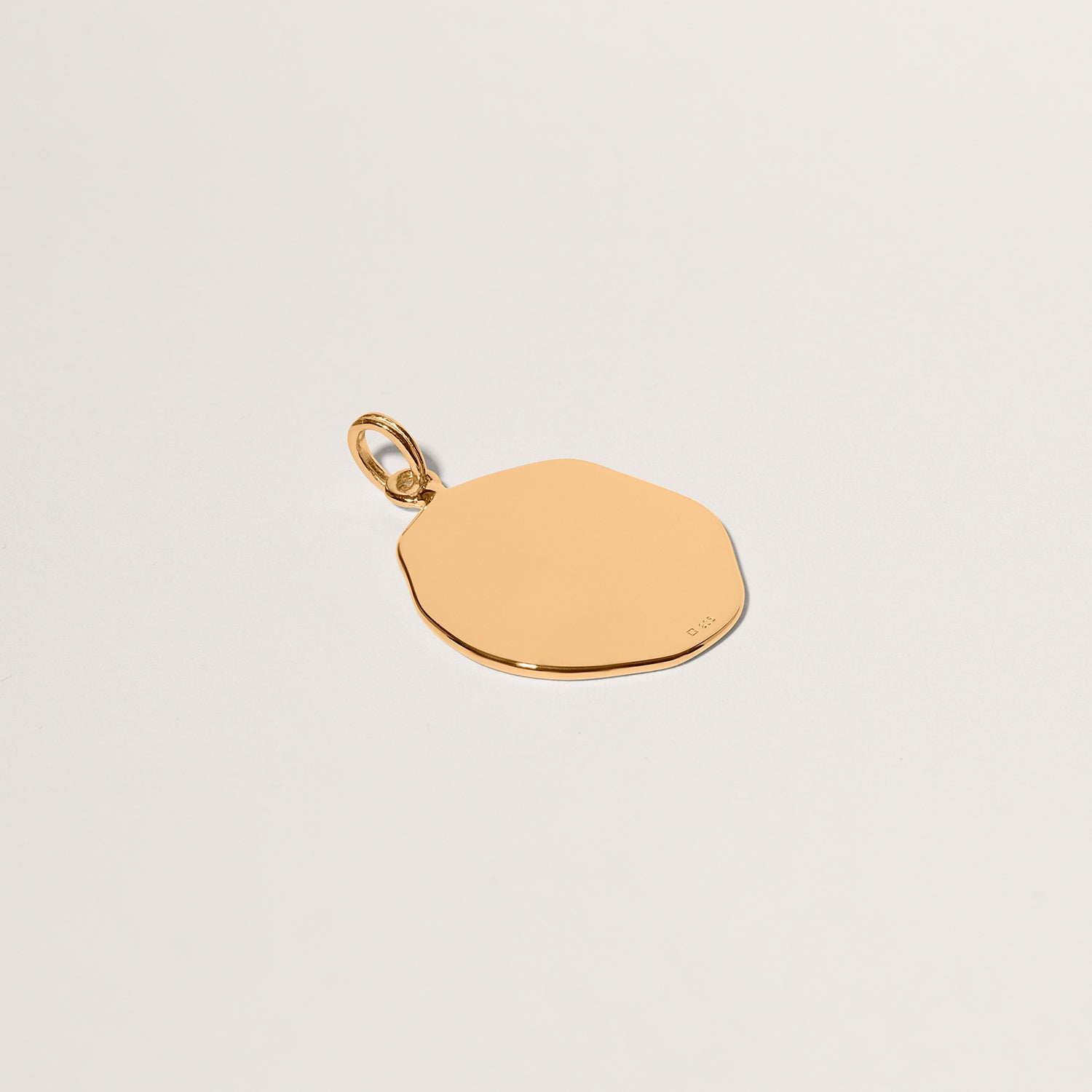 Stilnest Large Seal Anhänger 24k Gold Vermeil 22mm gravierbar