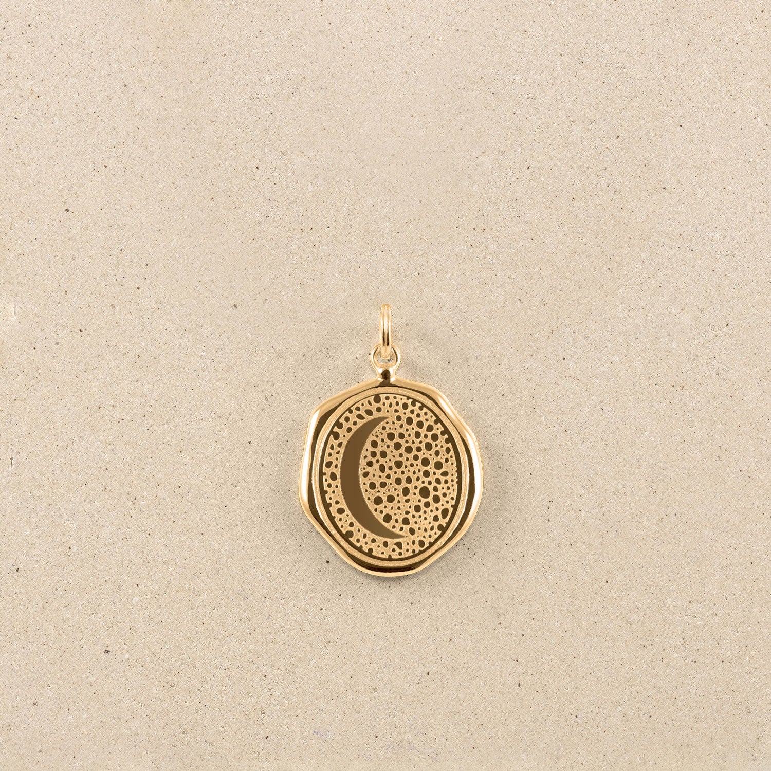 Stilnest Moon Large Seal Anhänger Gold 22mm Gravierbar