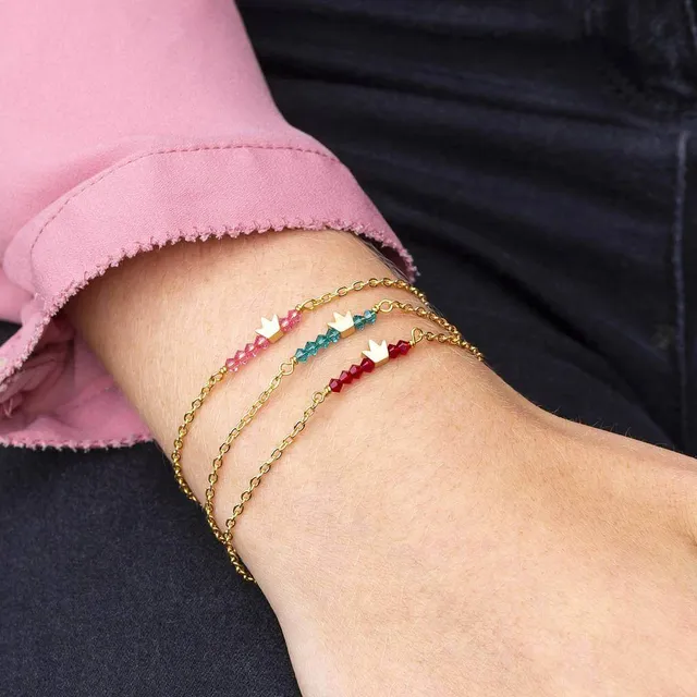 Joy by Corrine Smith Tiny Crown Geburtsstein Armband Gold