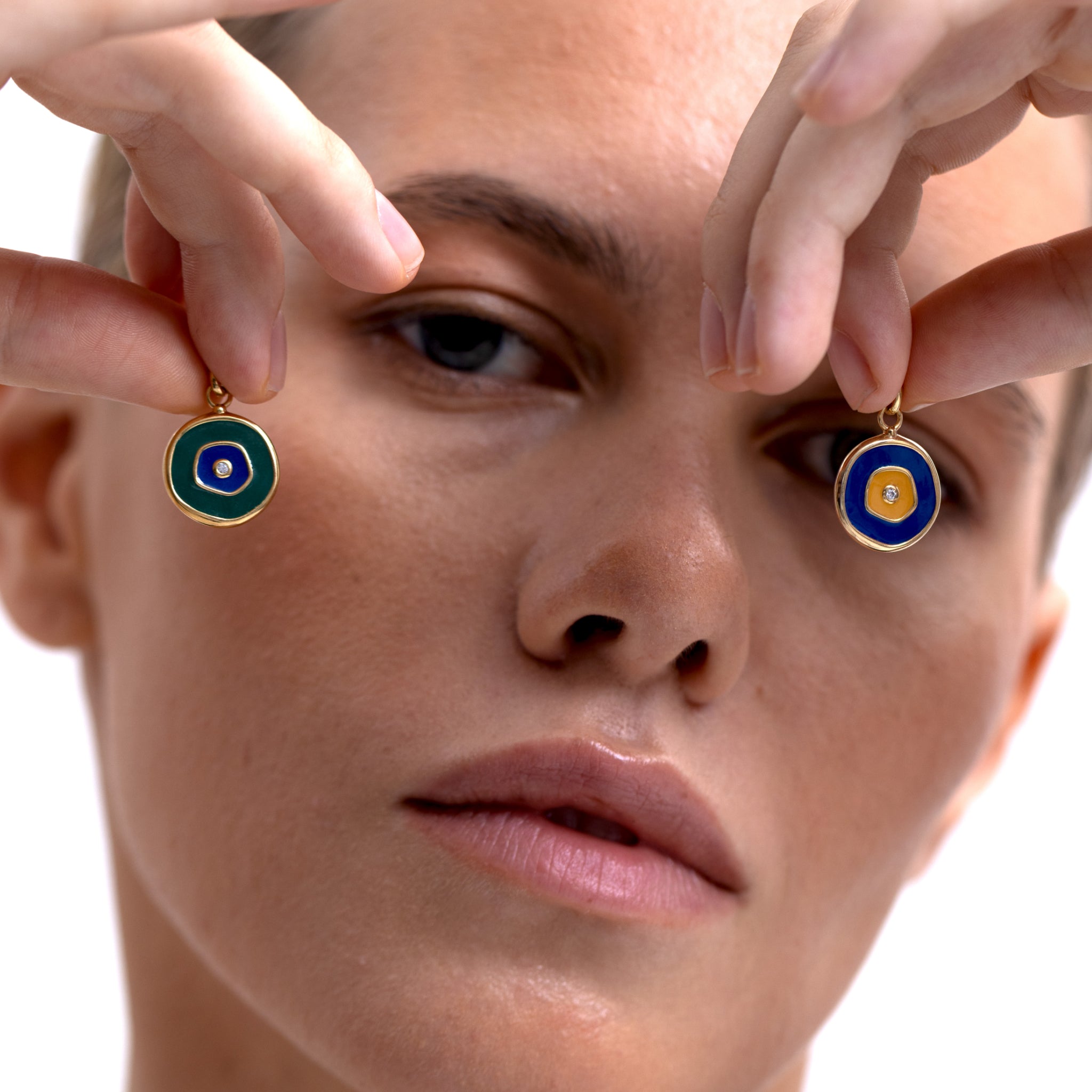 Stilnest Pendants Evil Eye Anhänger Weißer Saphir Dunkelgrün