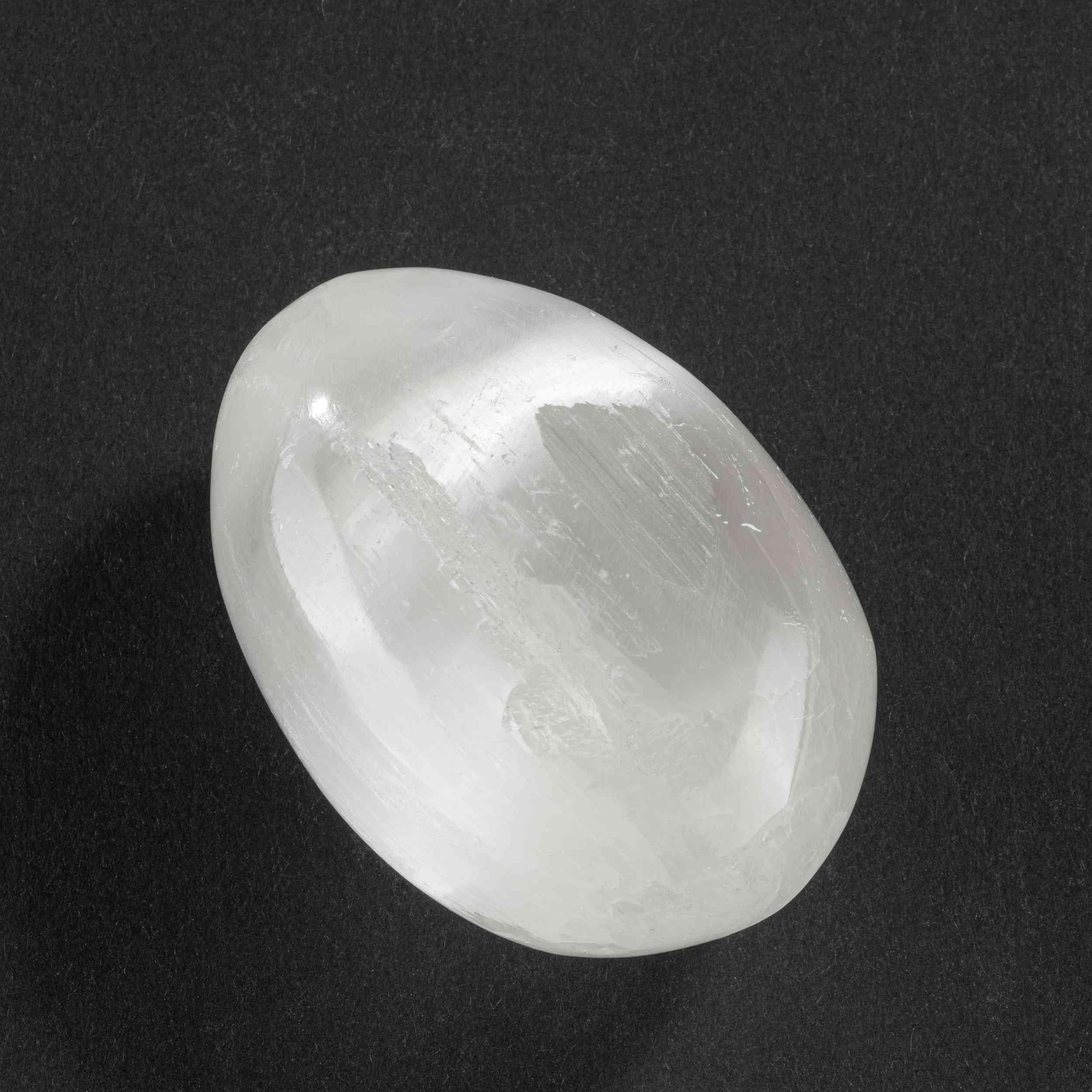 NKlaus Healing Crystals Selenit-Ei 7x5cm Handschmeichler