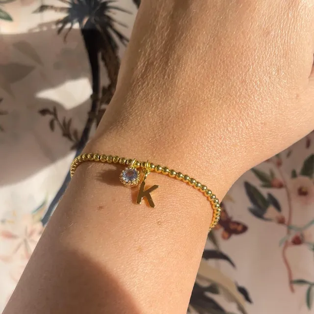 Joy by Corrine Smith Beaded Geburtsstein Armband Gold Initiale