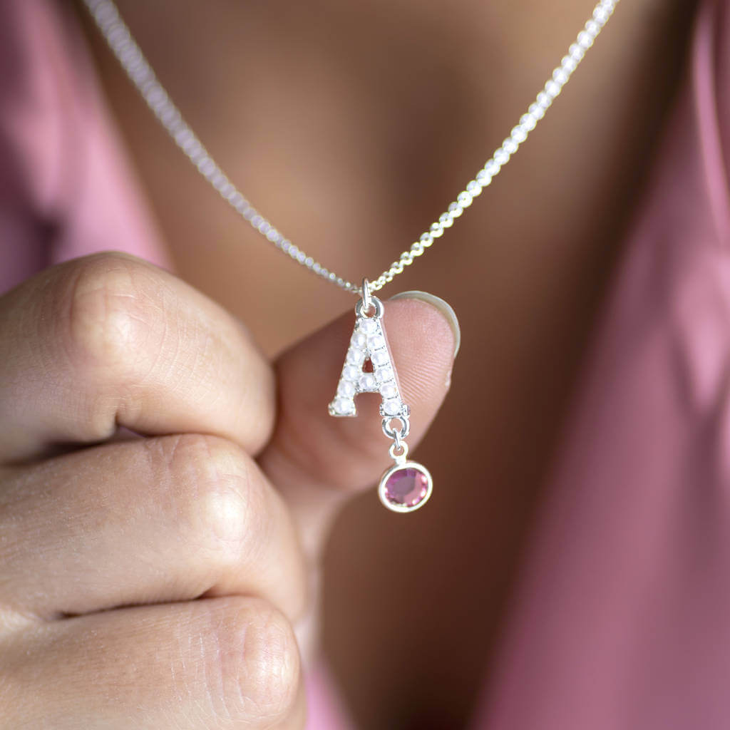 Joy by Corrine Smith Pearl Initial Halskette Perle Geburtsstein