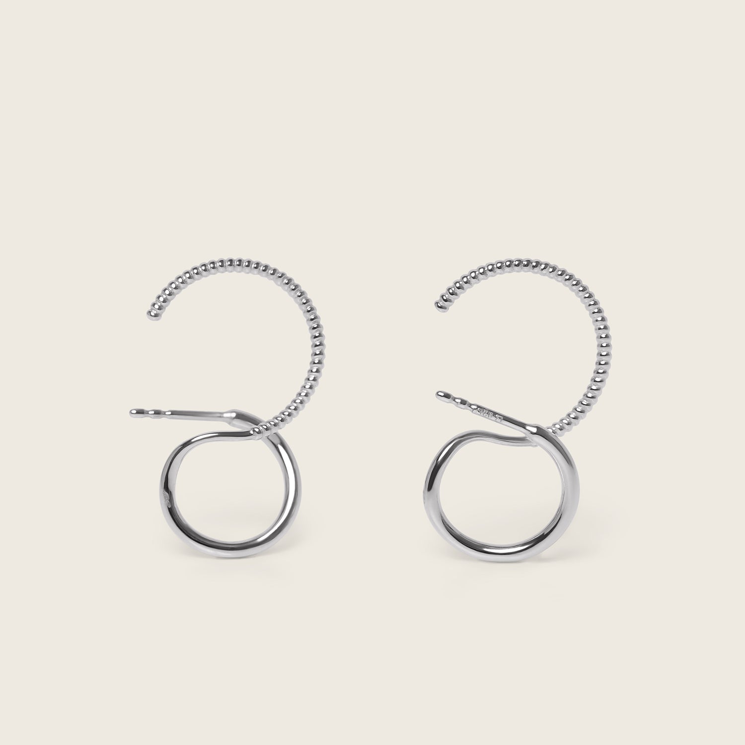 Stilnest Snake Tail Double Ear Climbers Ohrringe 24k Gold Vermeil