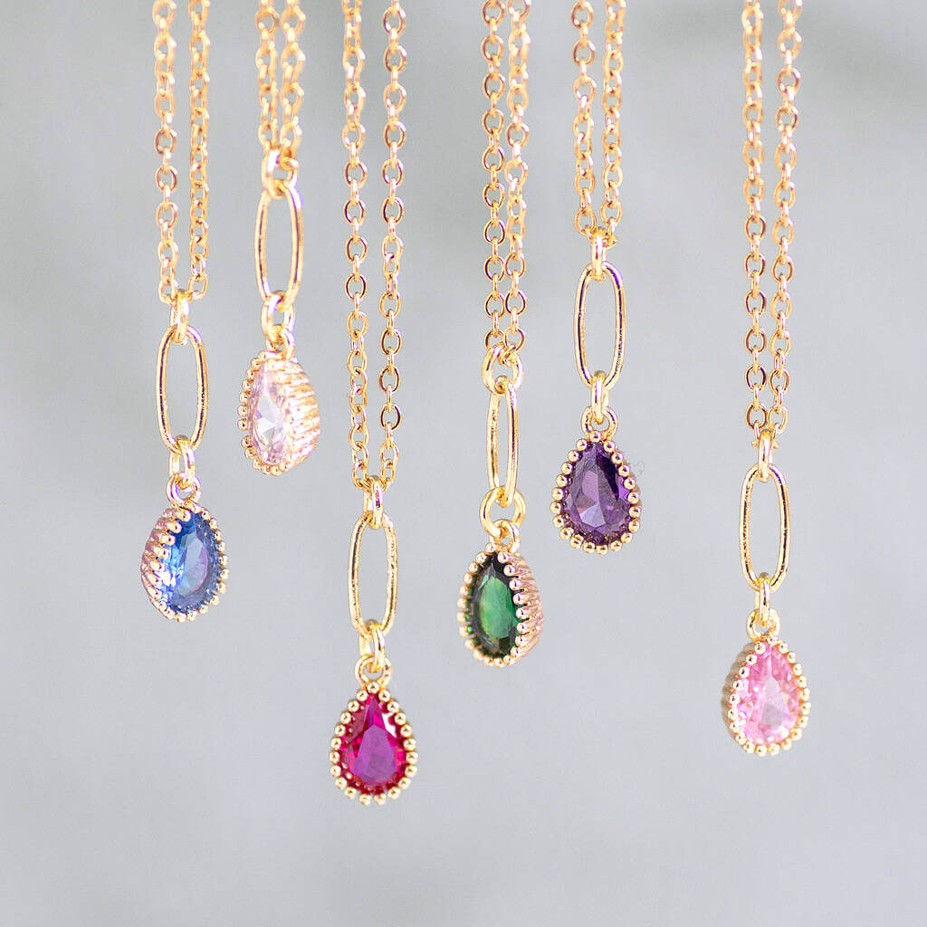 Joy by Corrine Smith Teardrop Birthstone Halskette Gold