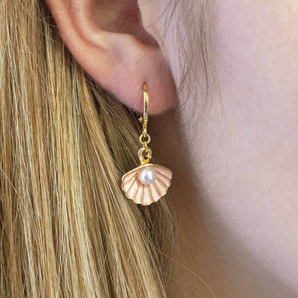 Joy by Corrine Smith Enamel Shell Ohrringe Gold mit Perle