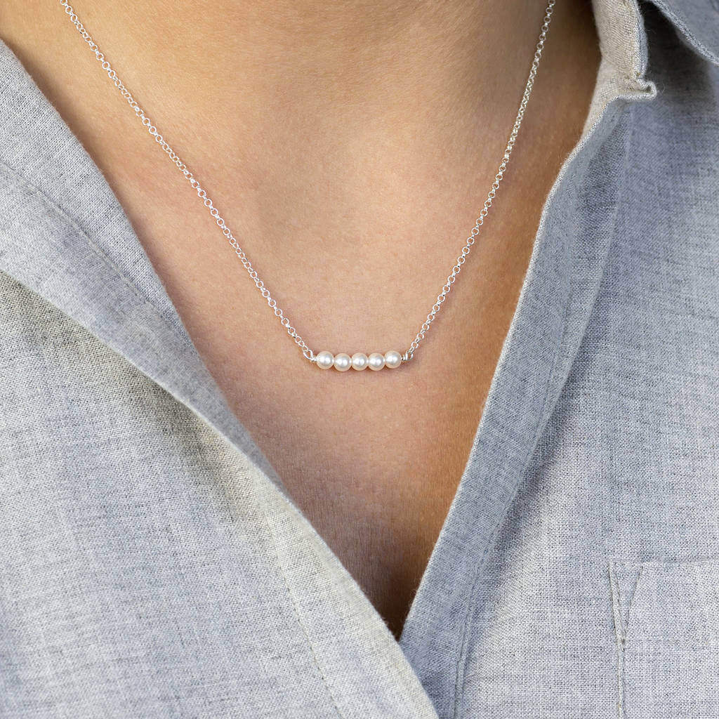 Joy by Corrine Smith Delicate Pearl Halskette Gold Silber Perle