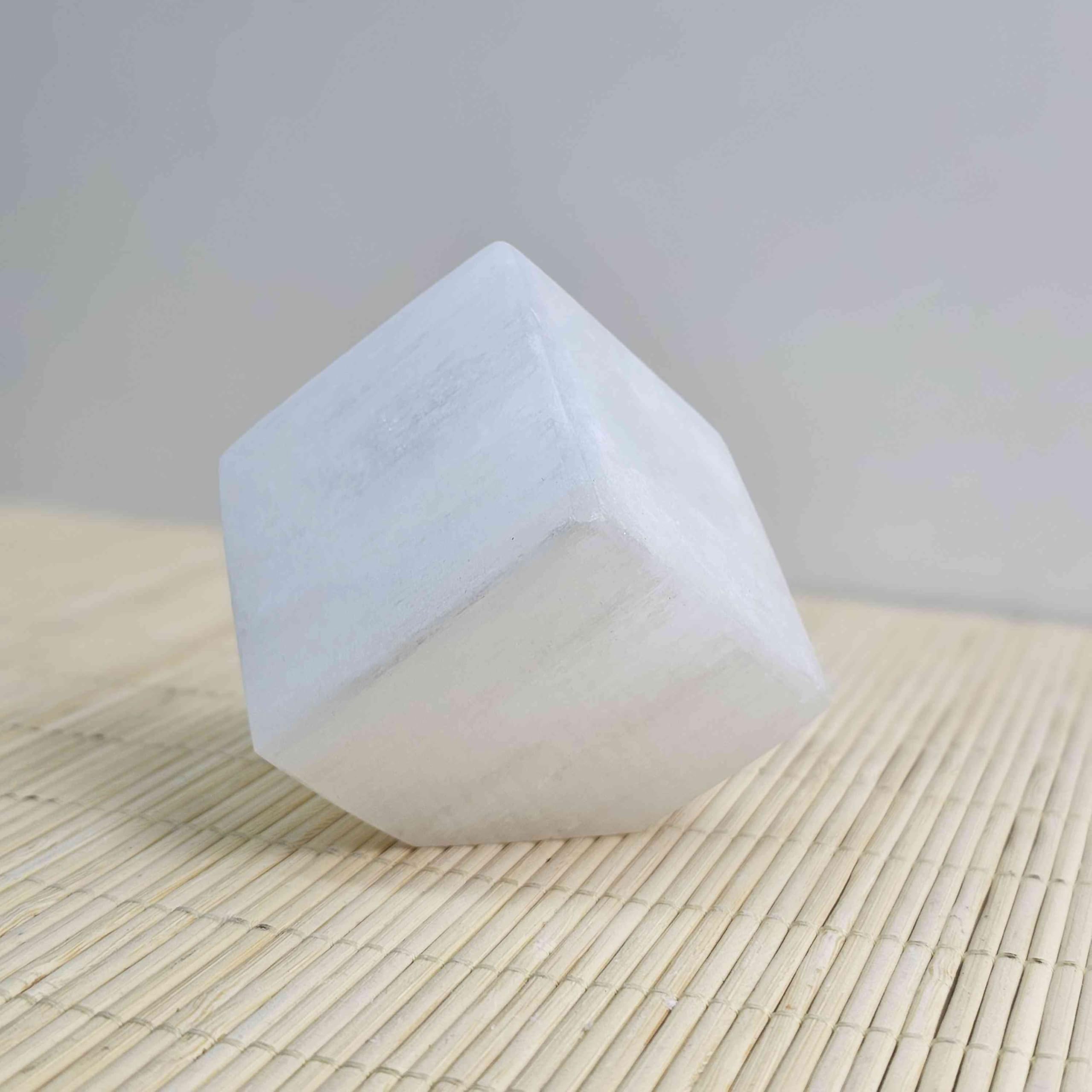 NKlaus Healing Crystals Selenit-Würfel 5x5cm Weiß 280g