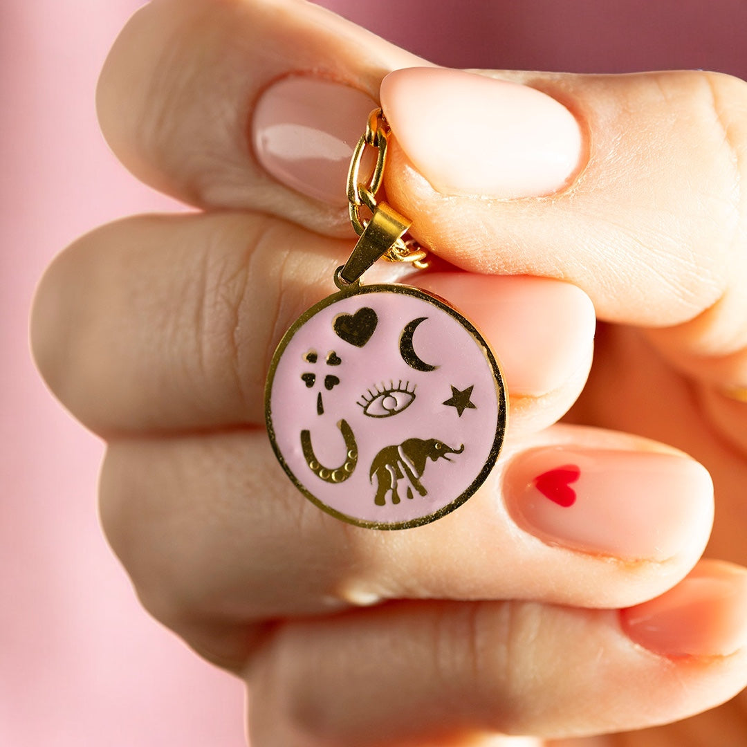 Joy by Corrine Smith Lucky Symbols Enamel Charm Halskette Gold rosa