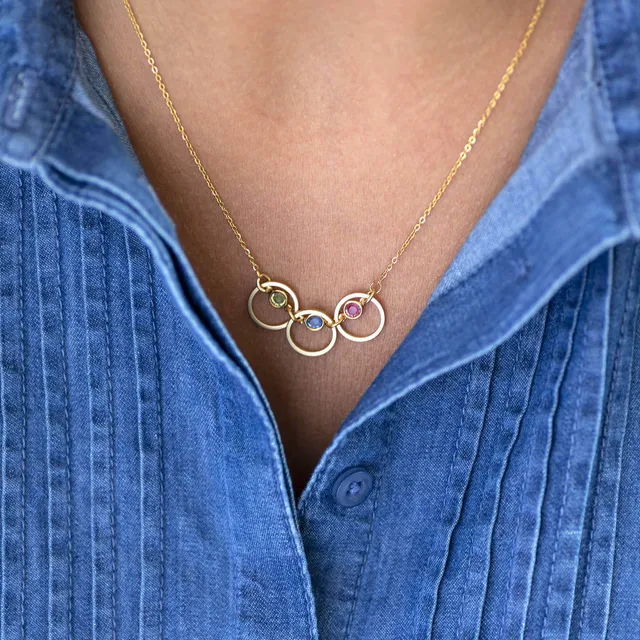 Joy by Corrine Smith Triple Birthstone Linked Circle Halskette Gold